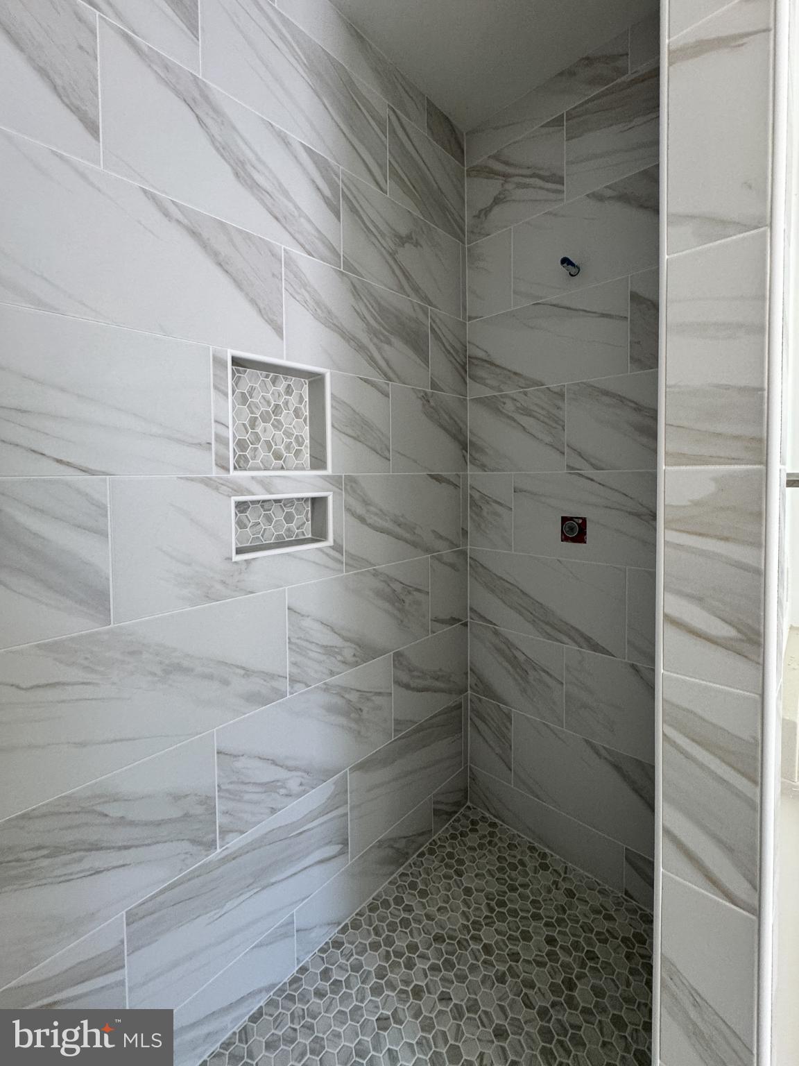 NOAH'S LANDING - Residential