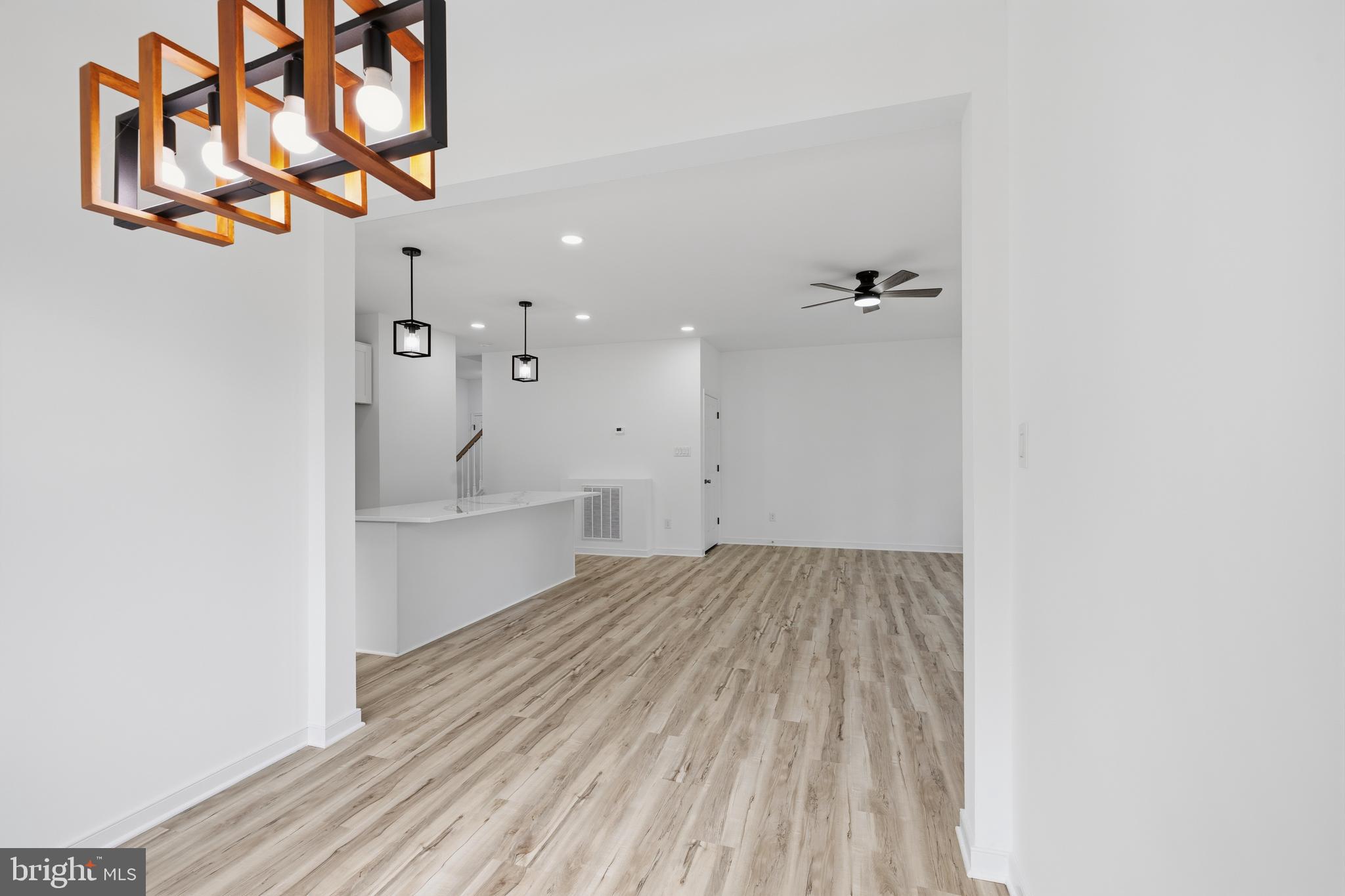 NOAH'S LANDING - Residential