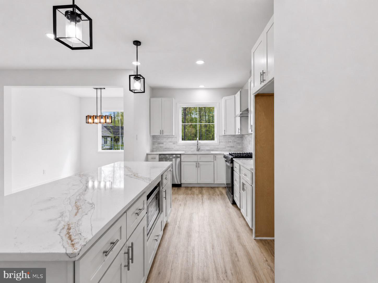 NOAH'S LANDING - Residential