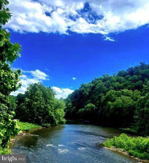 THE CROSSING AT GREAT CACAPON - Residential