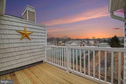 Condo For Sale - 11154 Summers Cove<br/> FREDERICKSBURG, VA 22407