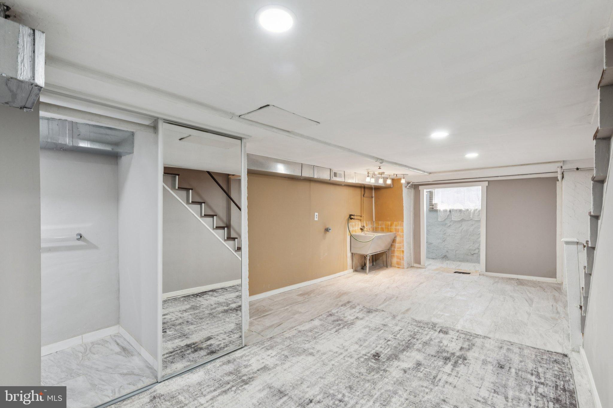 WEST PASSYUNK - Residential