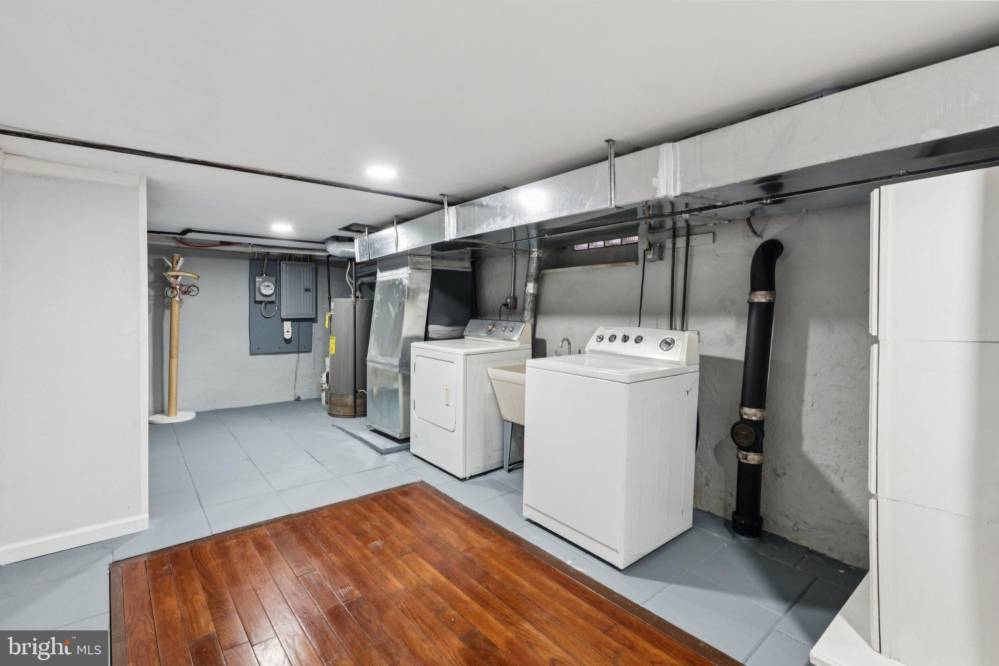 WEST PASSYUNK - Residential