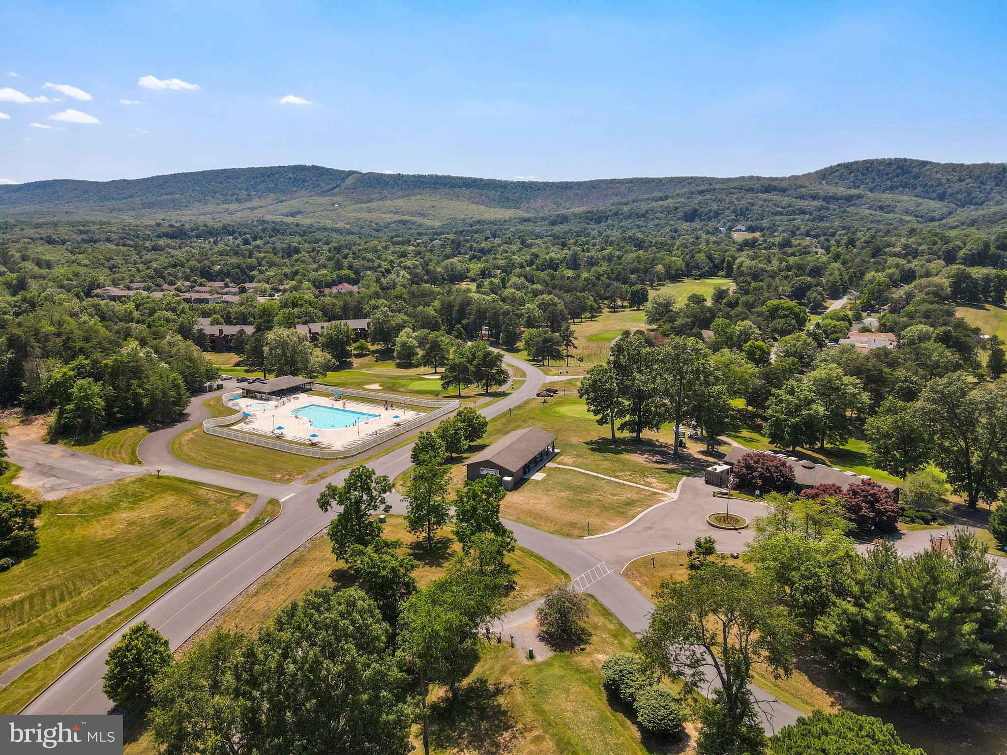 THE WOODS - Residential