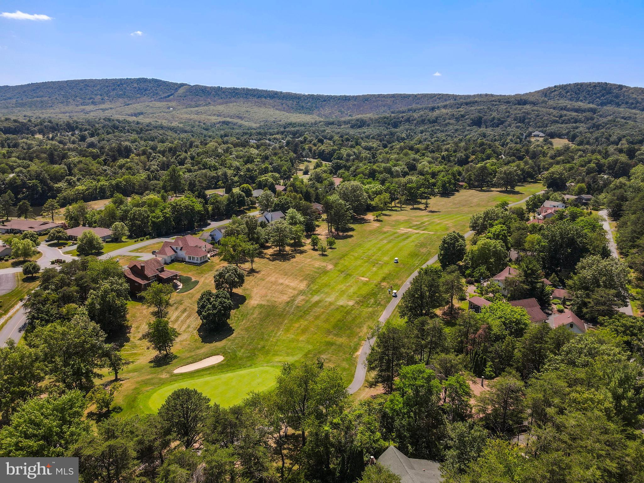 THE WOODS - Residential