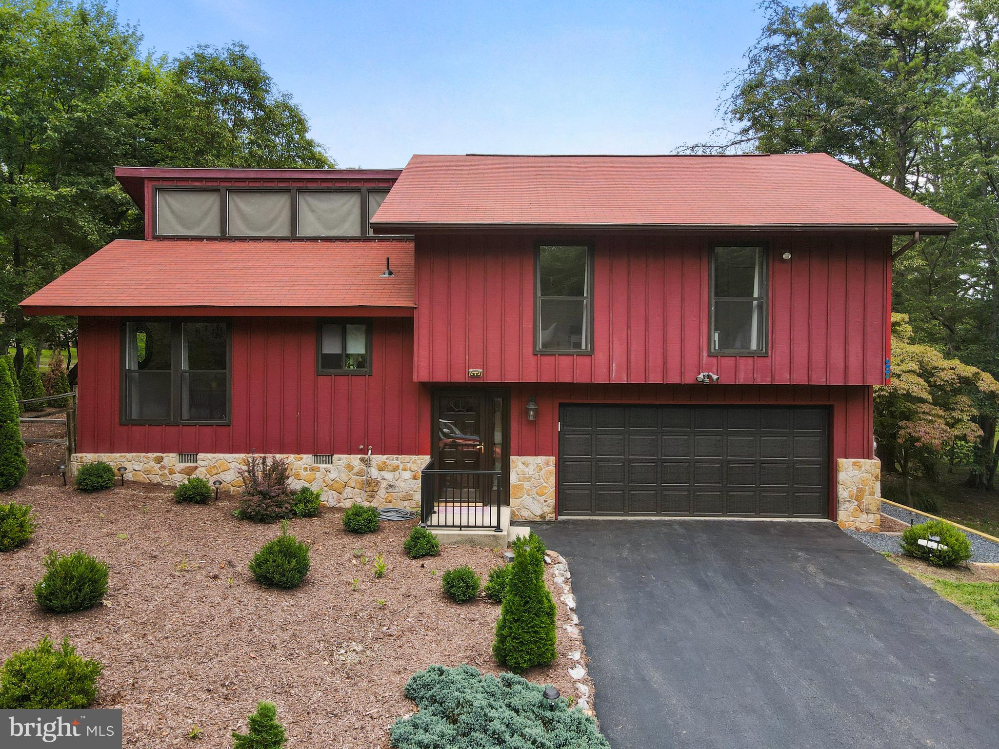 THE WOODS - Residential