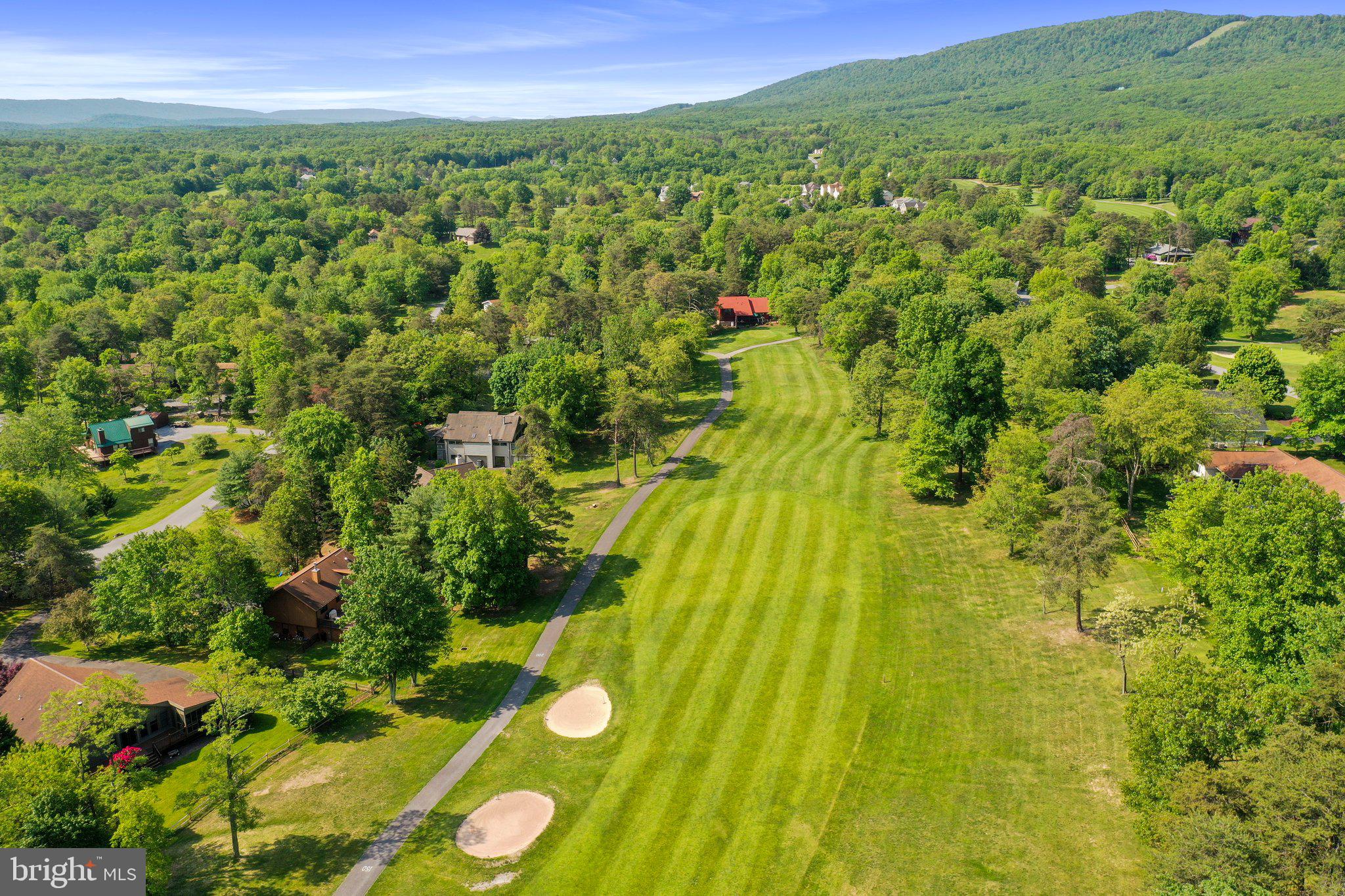 THE WOODS - Residential