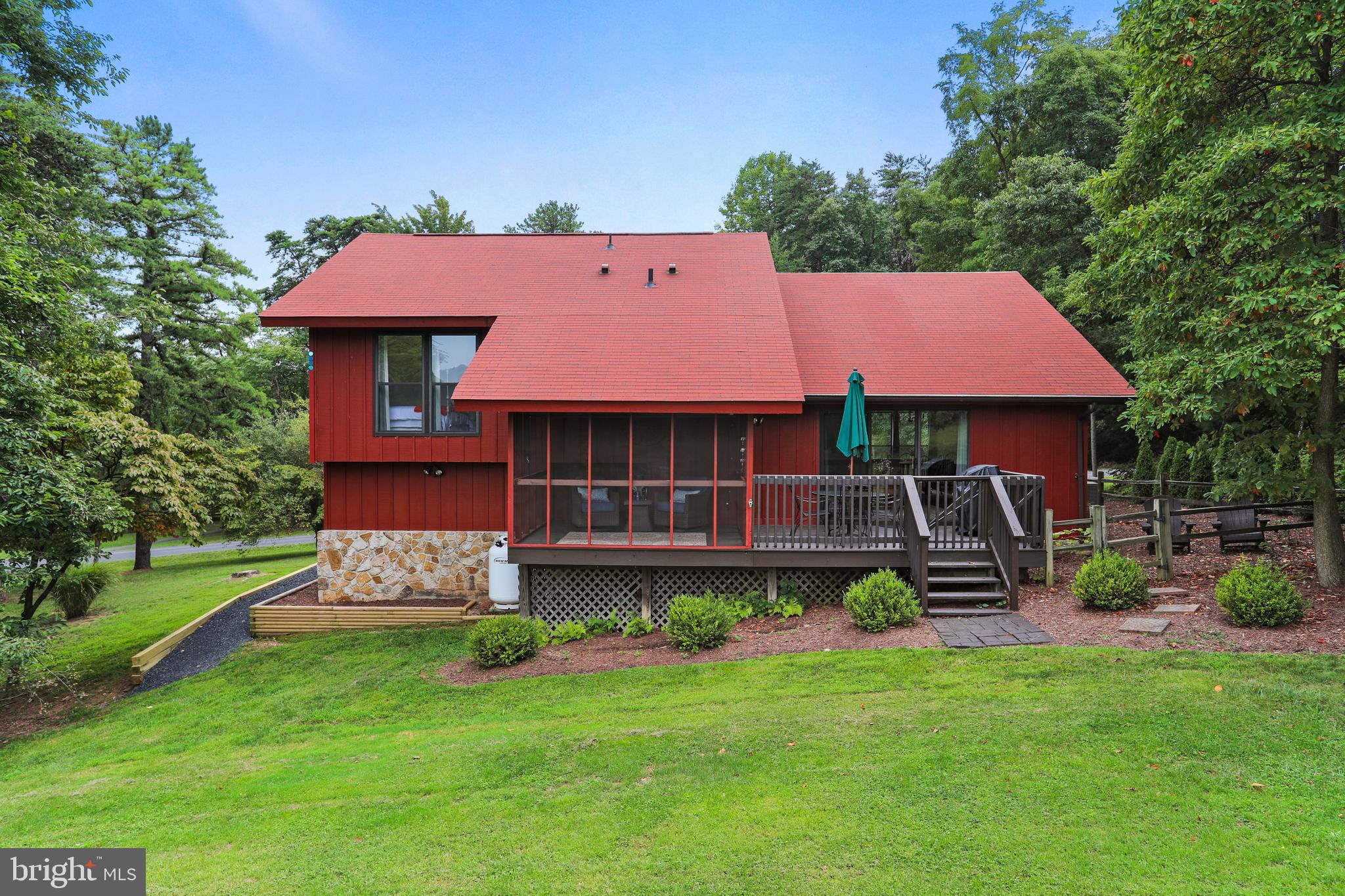 THE WOODS - Residential