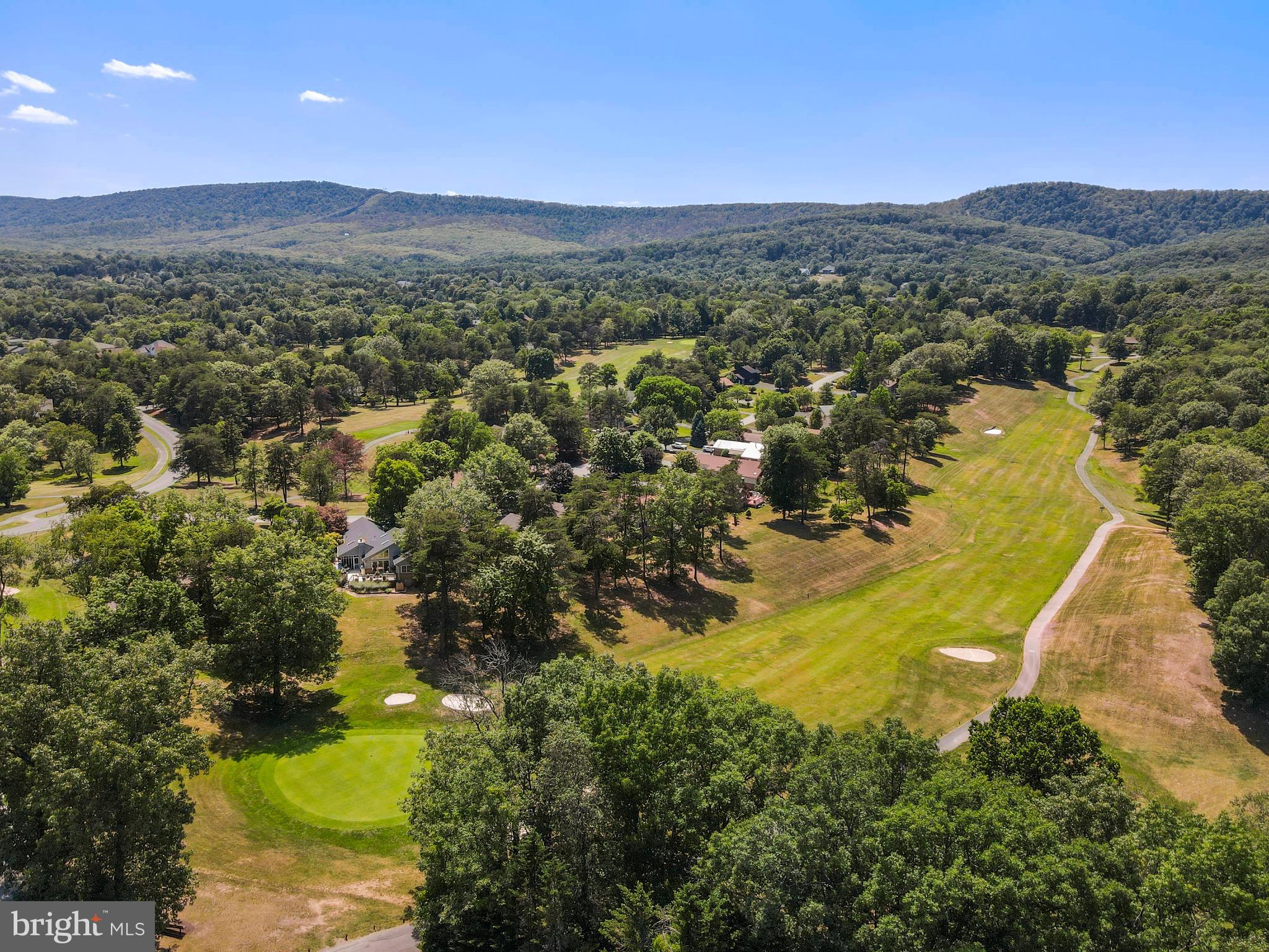 THE WOODS - Residential