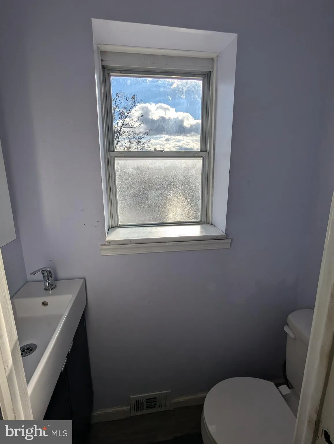 Philadelphia, Pennsylvania 19121, United States, 5 Bedrooms Bedrooms, ,3 BathroomsBathrooms,Residential,Pending,20622