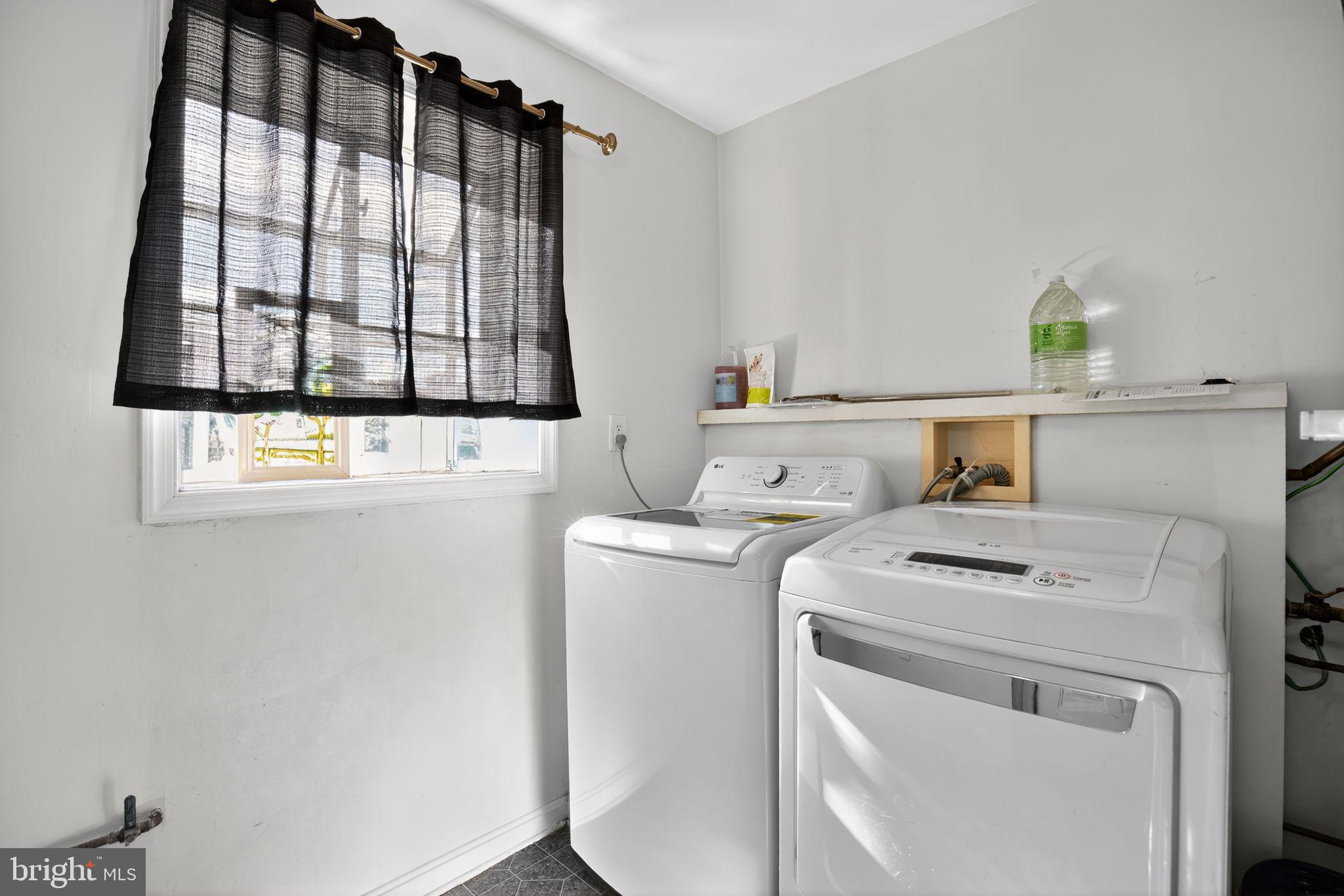 ALLENWOOD ACRES - Residential