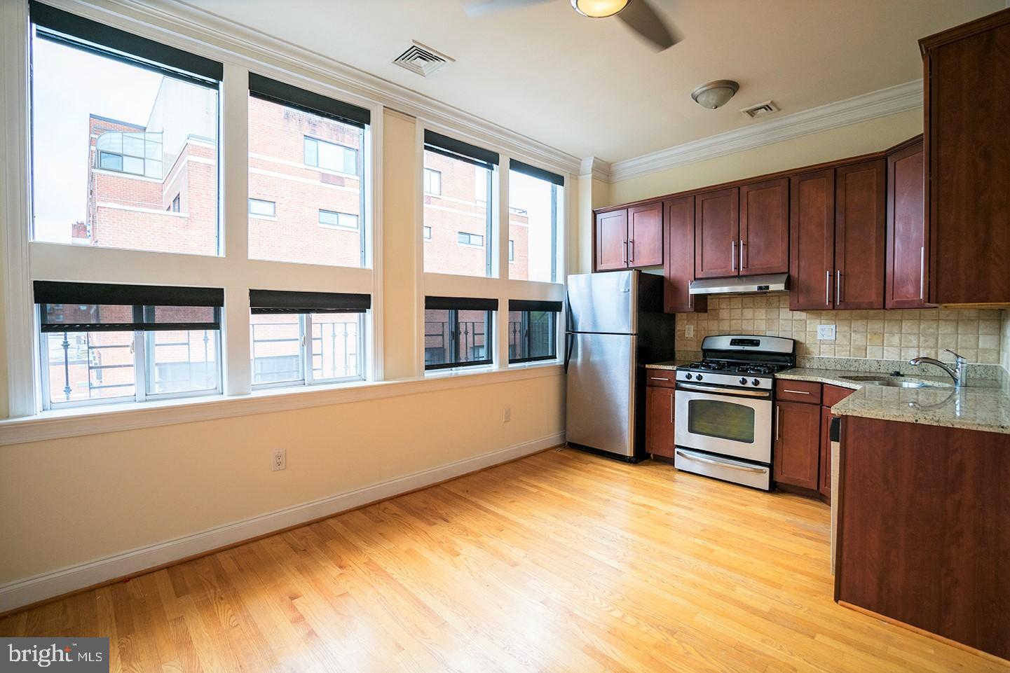 QUEEN VILLAGE - Residential Lease