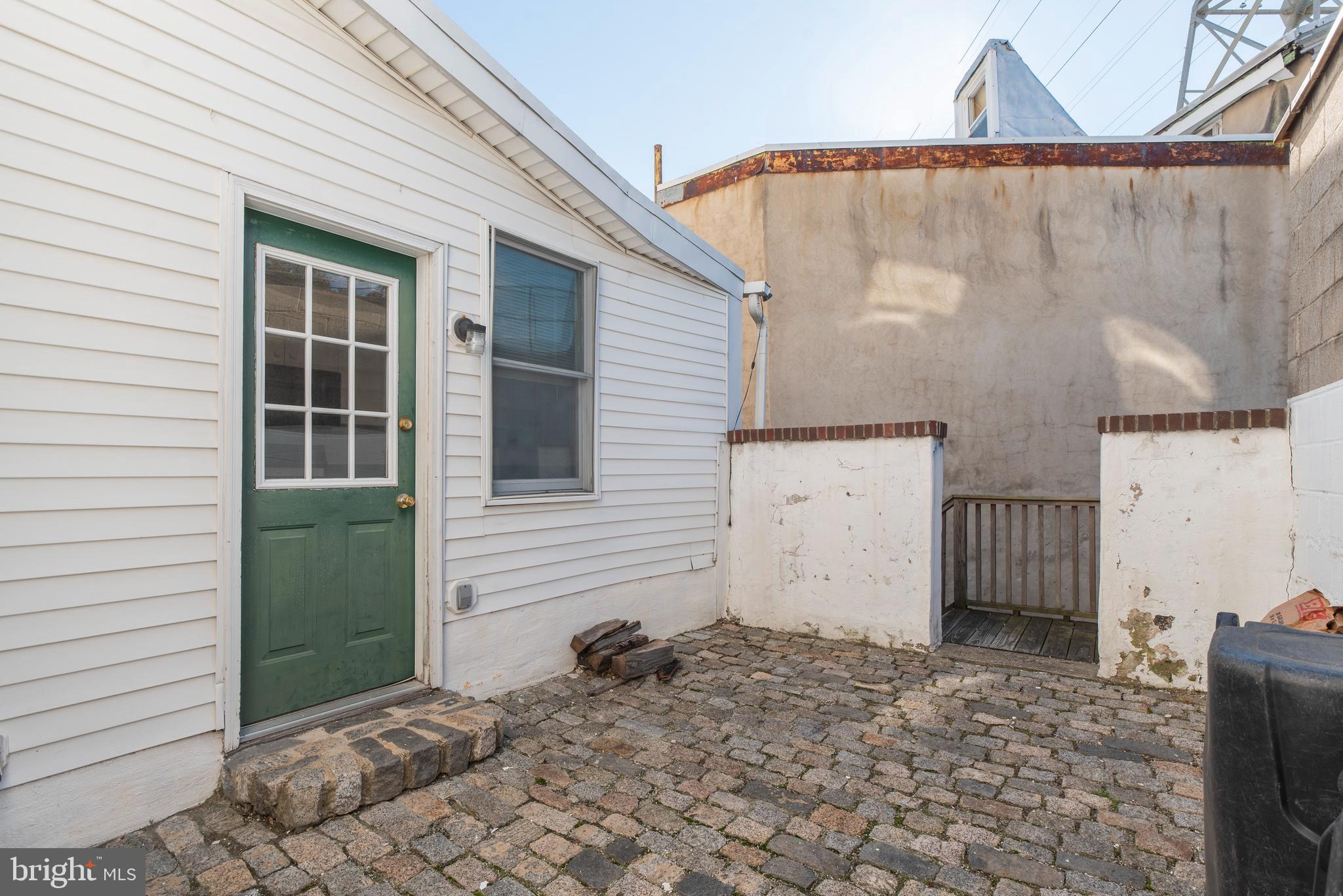 MANAYUNK - Residential Lease