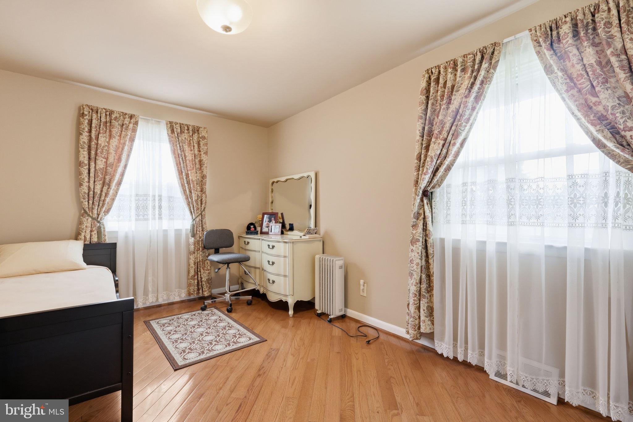 HUNTINGDON VALLEY - Residential