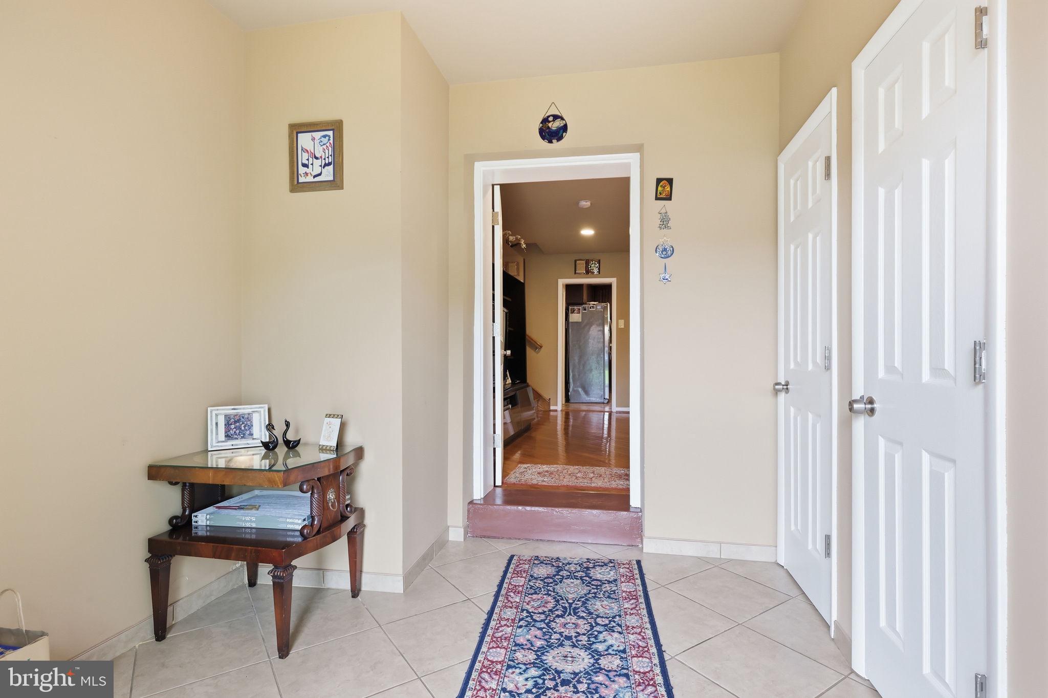 HUNTINGDON VALLEY - Residential
