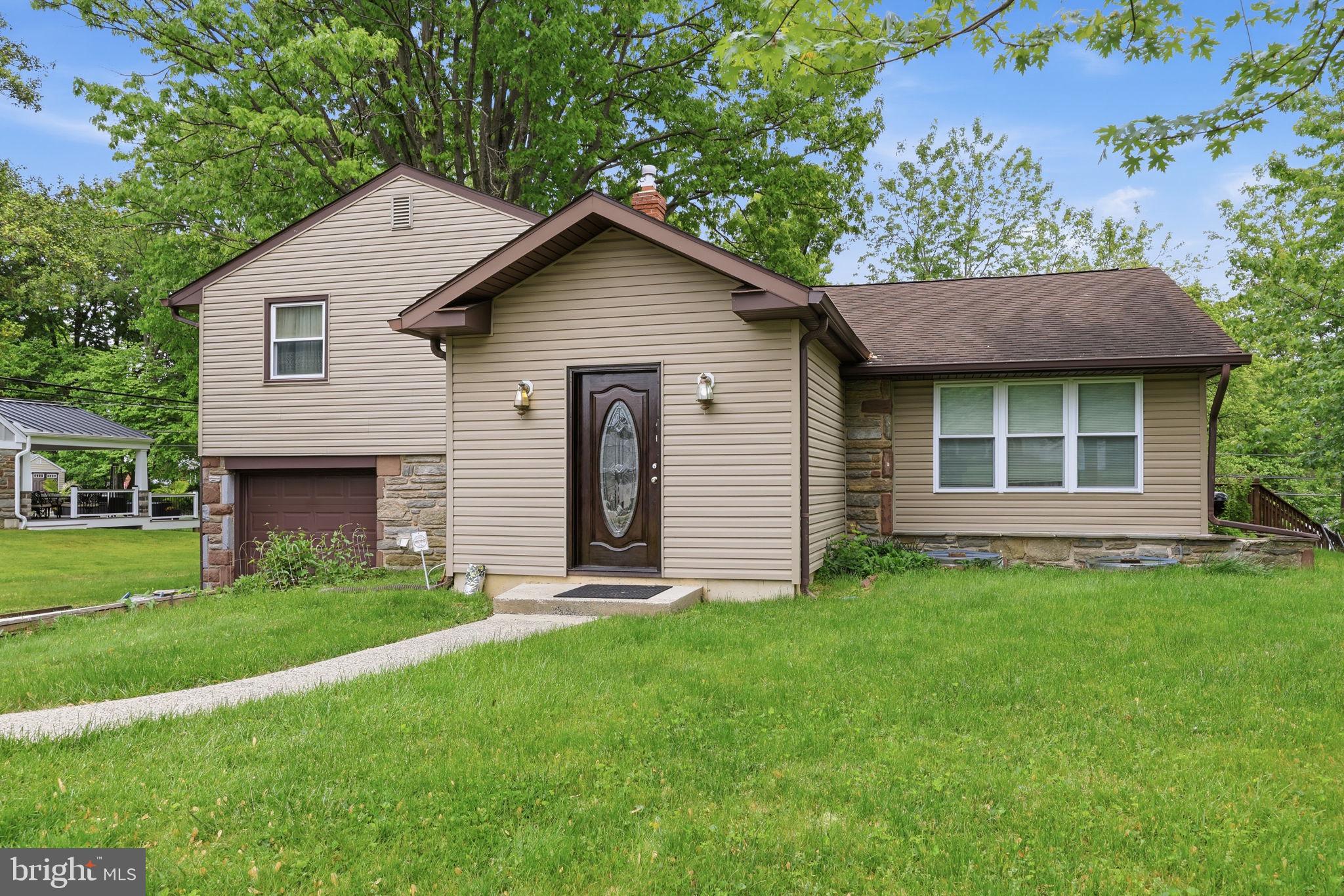 HUNTINGDON VALLEY - Residential