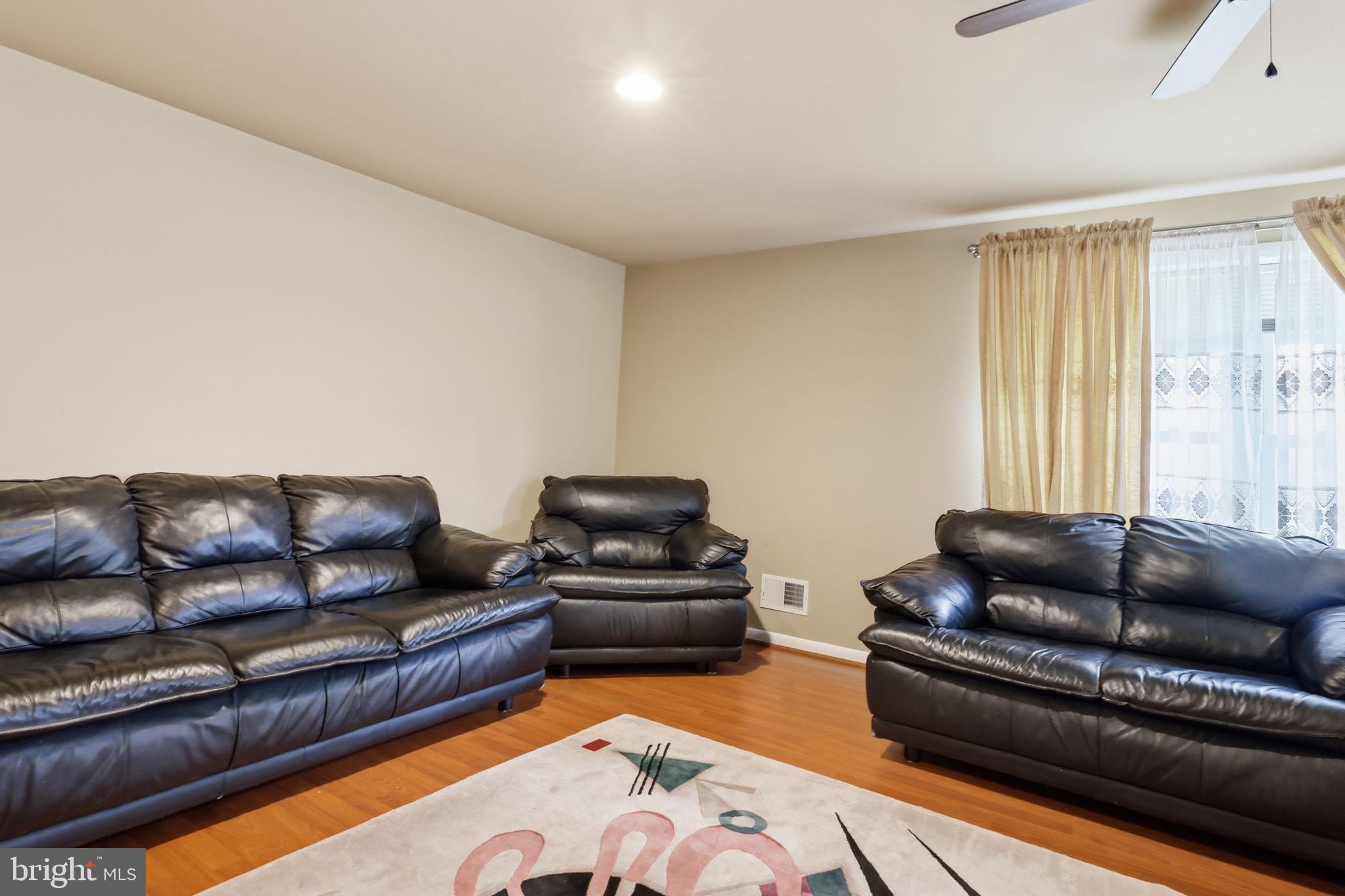 HUNTINGDON VALLEY - Residential