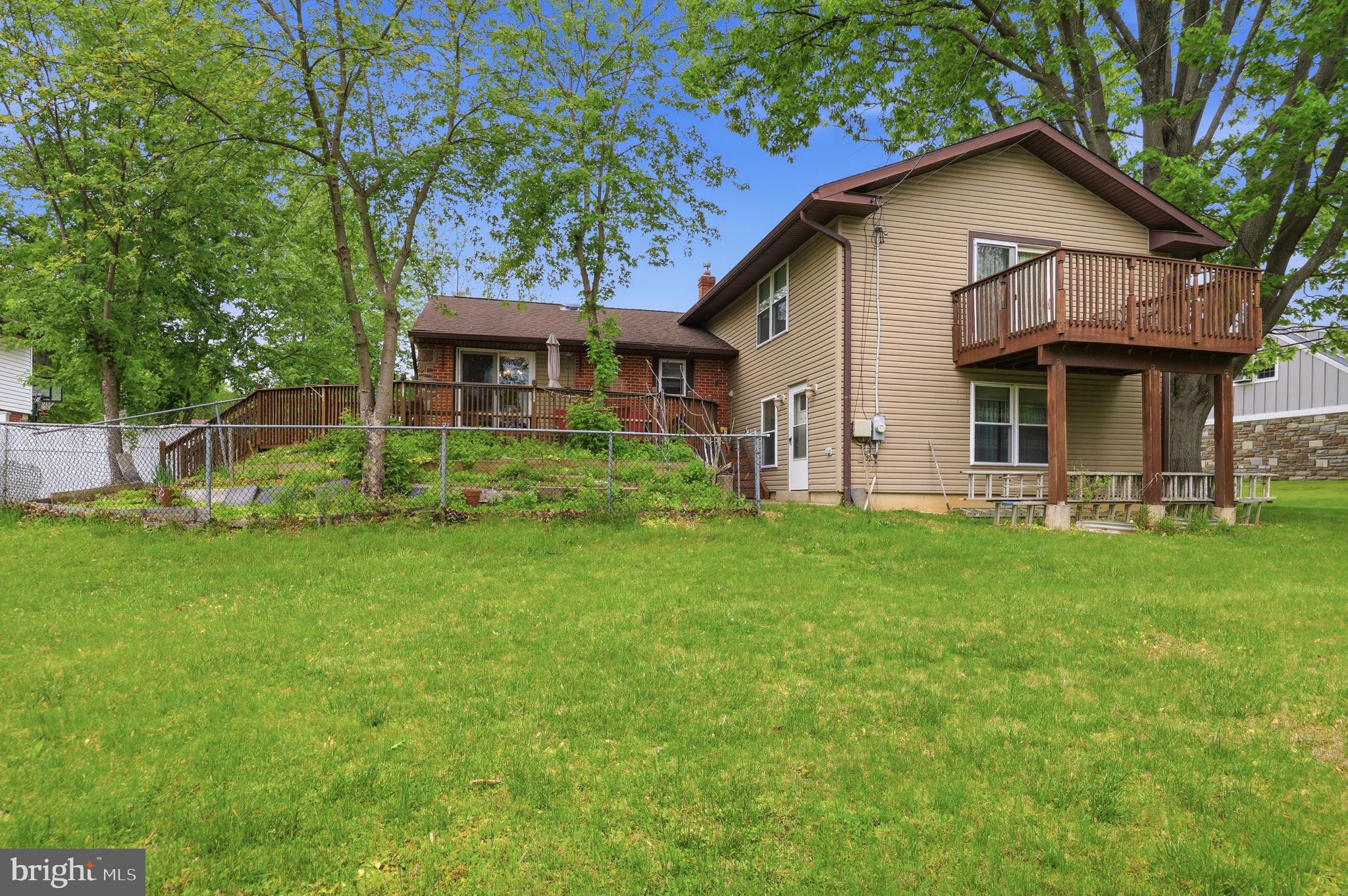 HUNTINGDON VALLEY - Residential