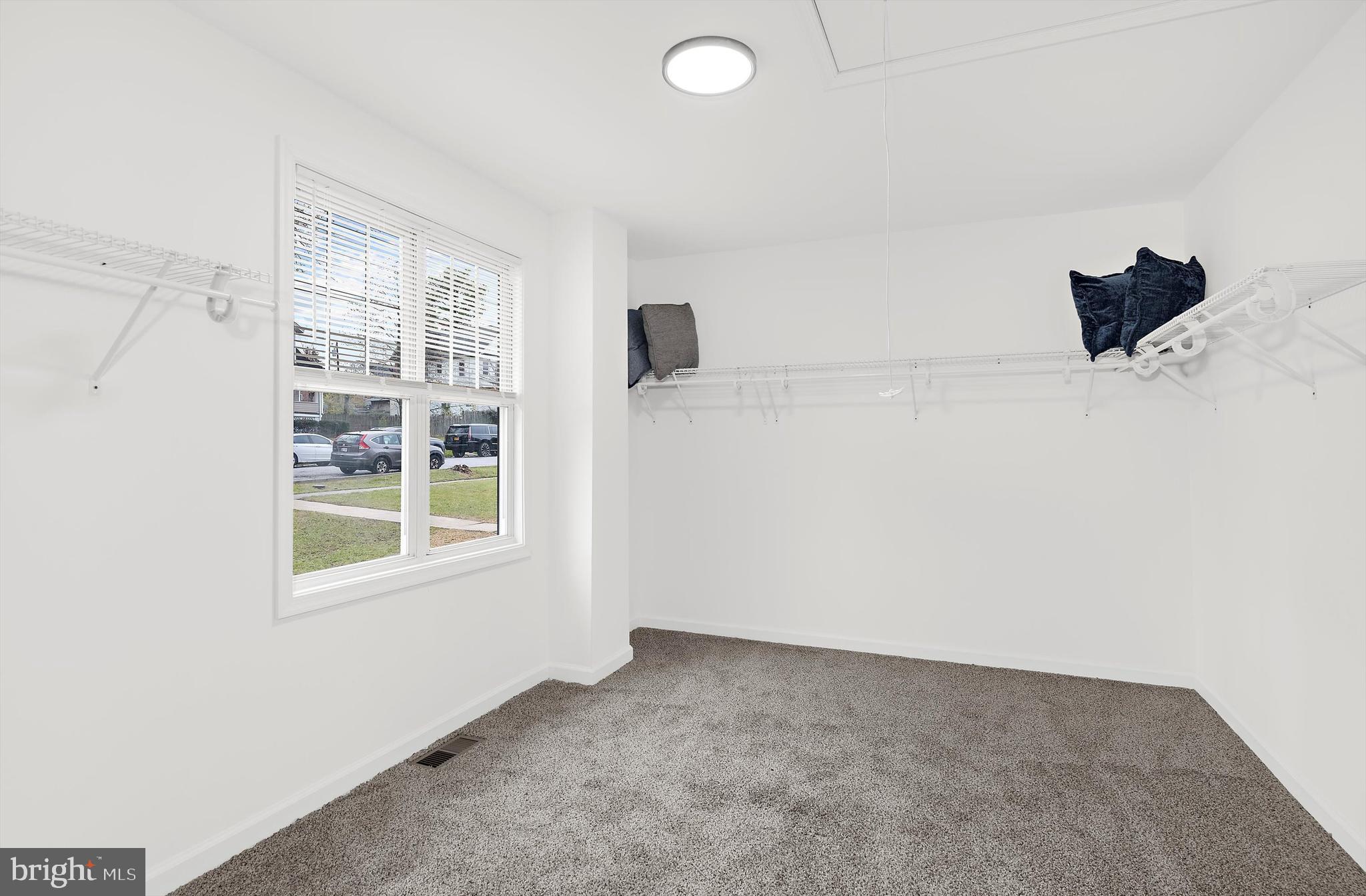 OVERLEA - Residential