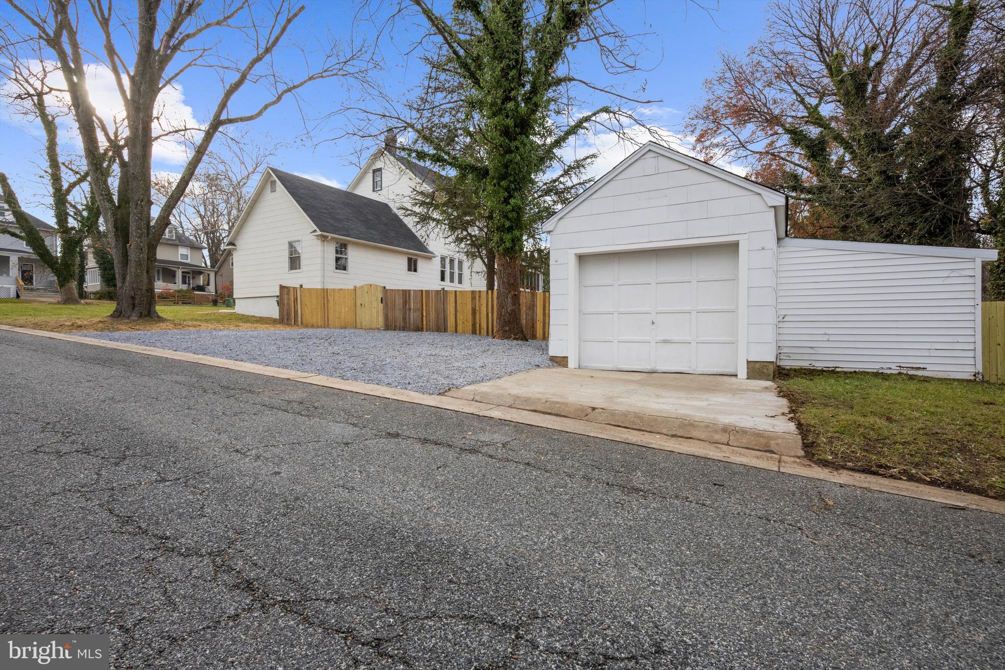 OVERLEA - Residential