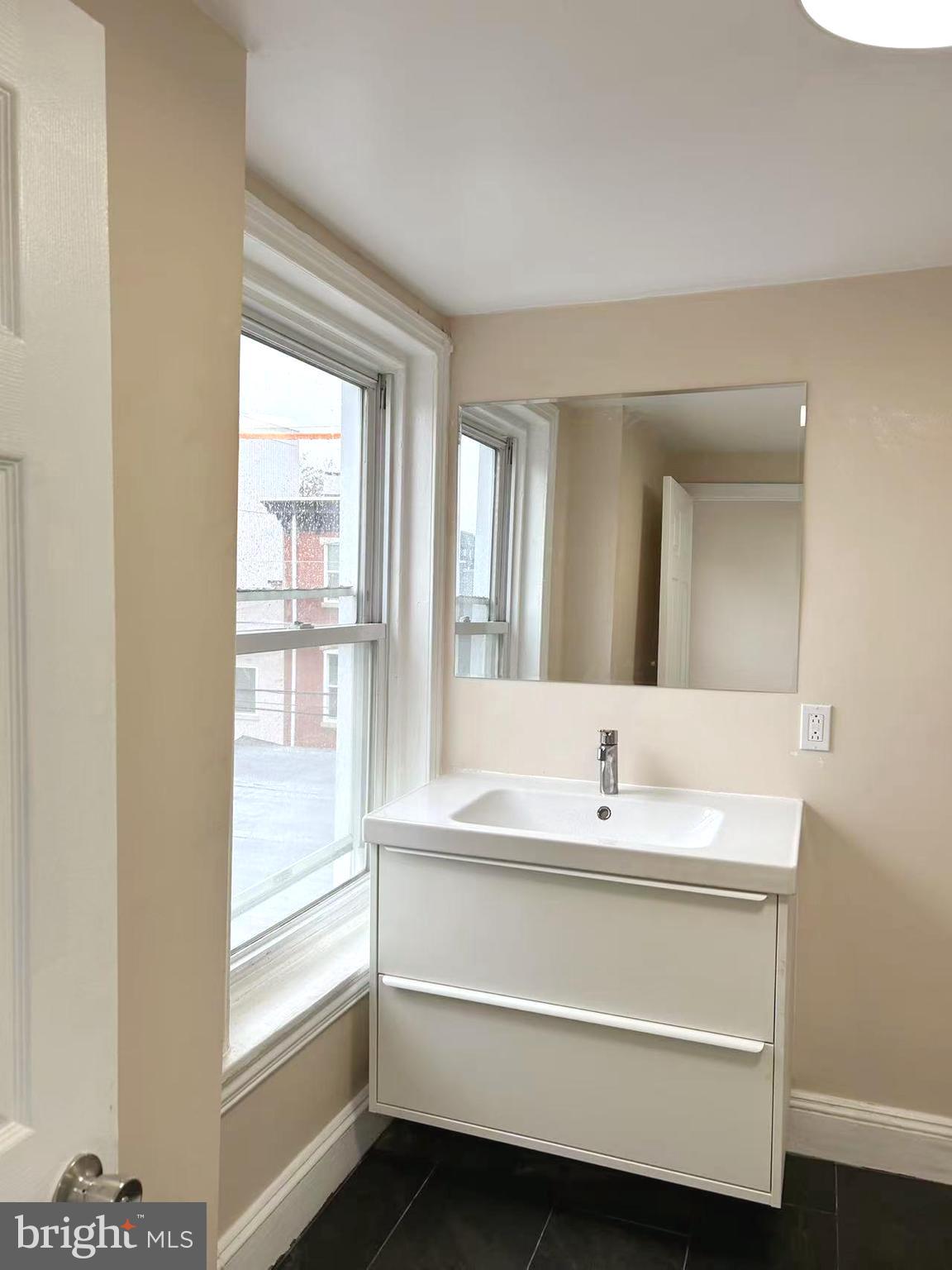 FAIRMOUNT - Residential