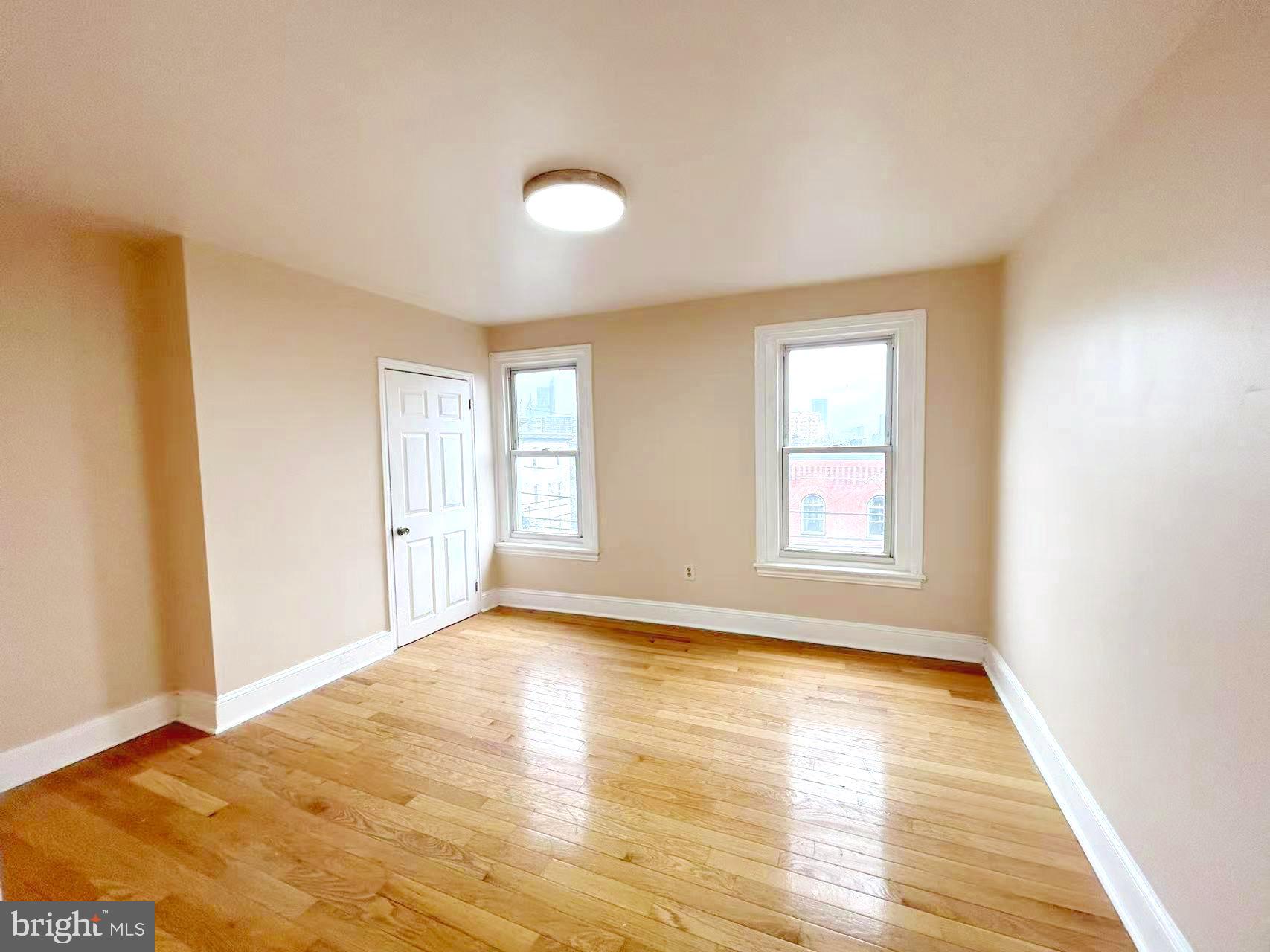 FAIRMOUNT - Residential