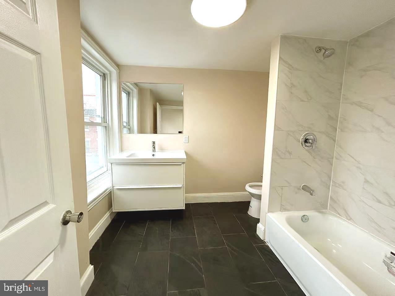 FAIRMOUNT - Residential