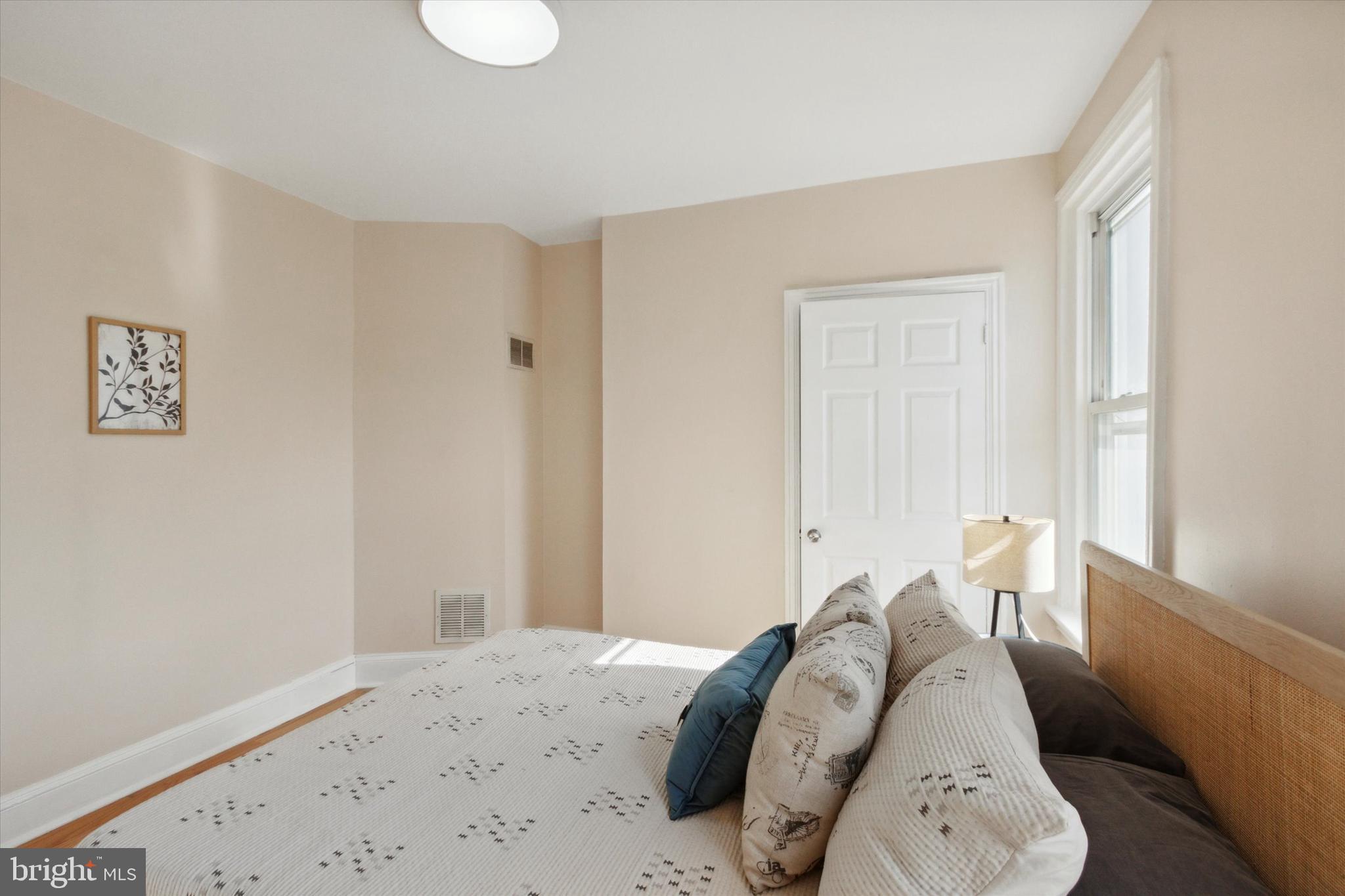 FAIRMOUNT - Residential