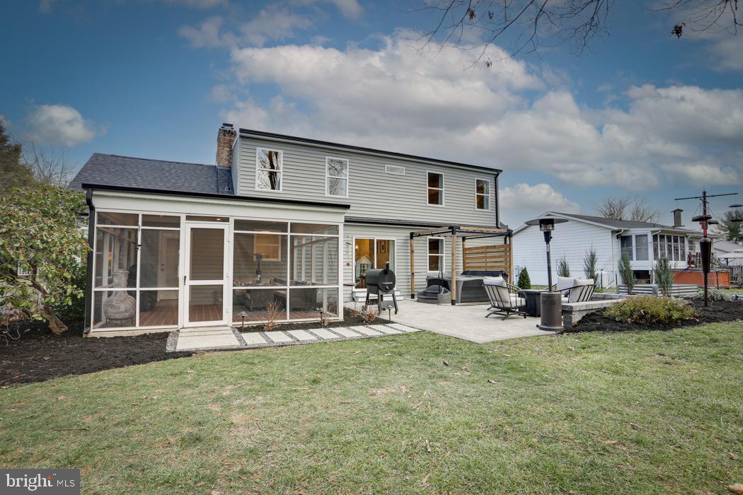 SULLIVAN HEIGHTS - Residential