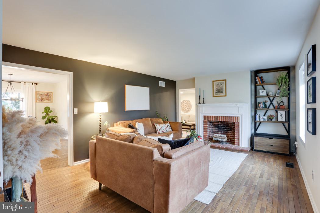 SULLIVAN HEIGHTS - Residential