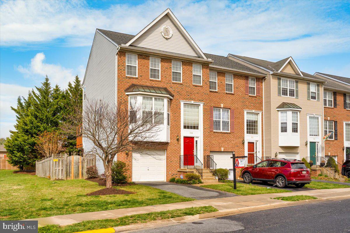 NORTH CROSSING - Residential