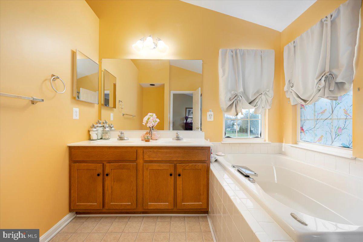 NORTH CROSSING - Residential