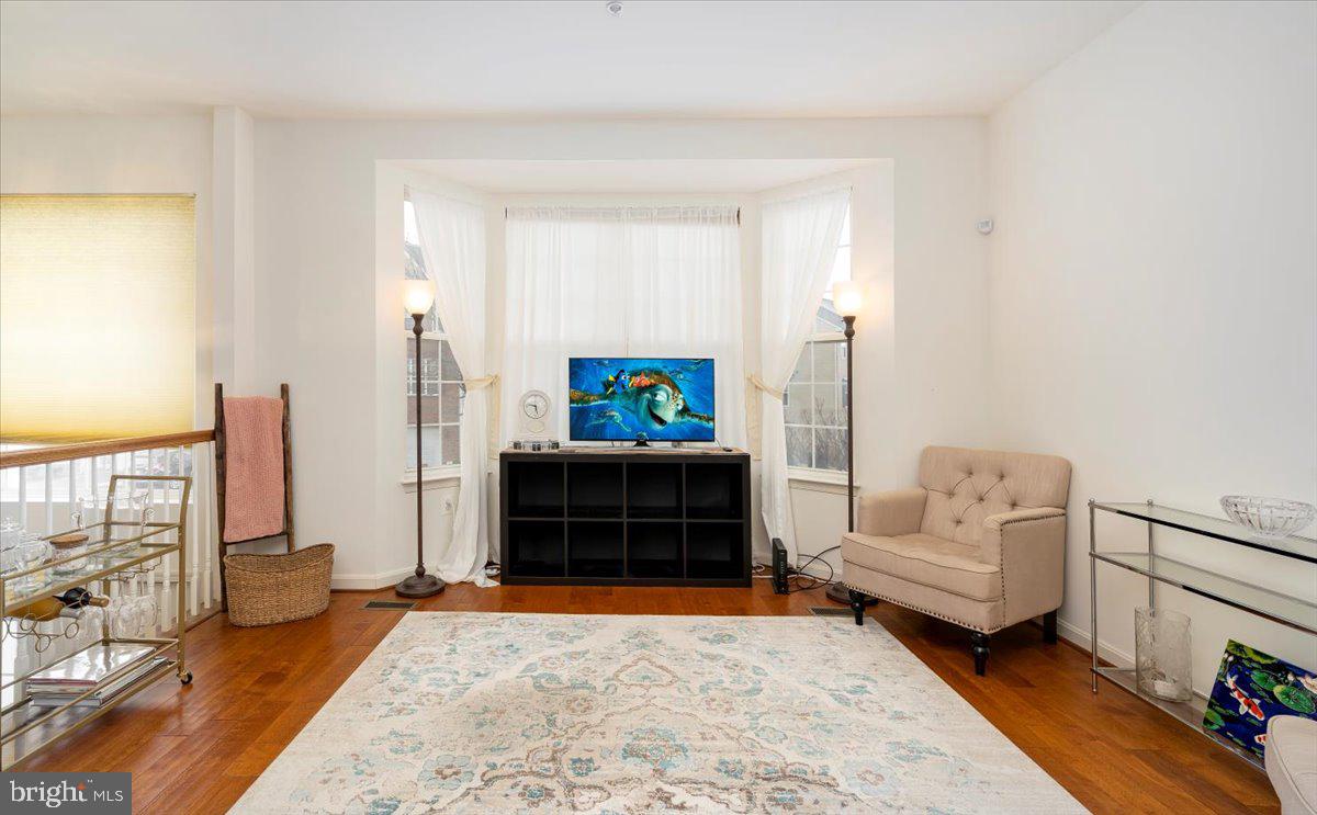 NORTH CROSSING - Residential