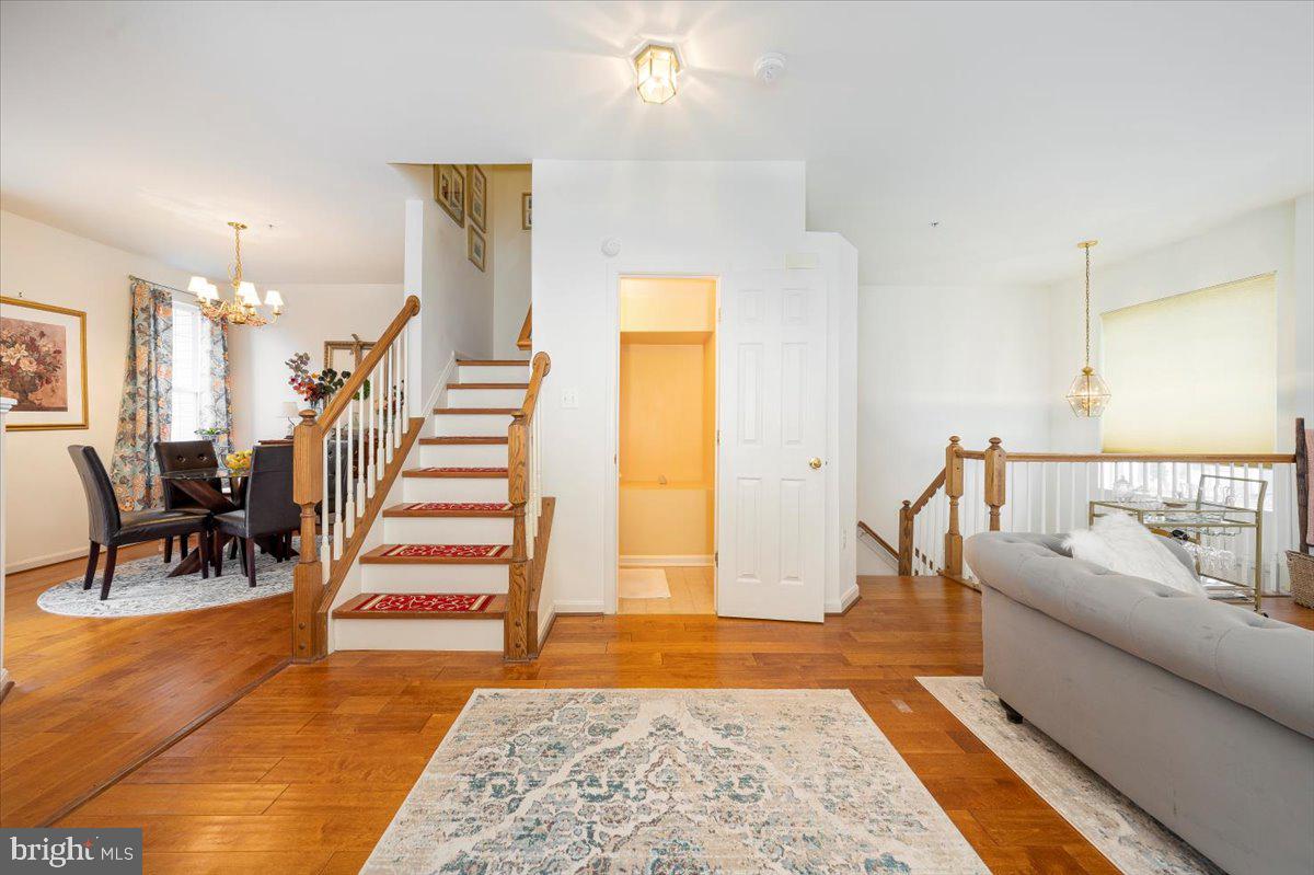 NORTH CROSSING - Residential