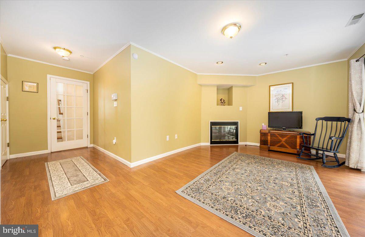 NORTH CROSSING - Residential