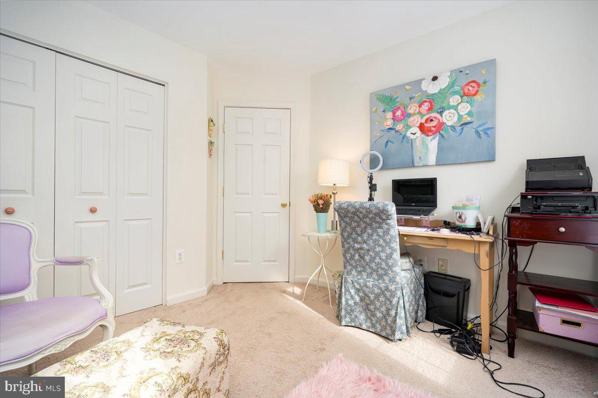 NORTH CROSSING - Residential