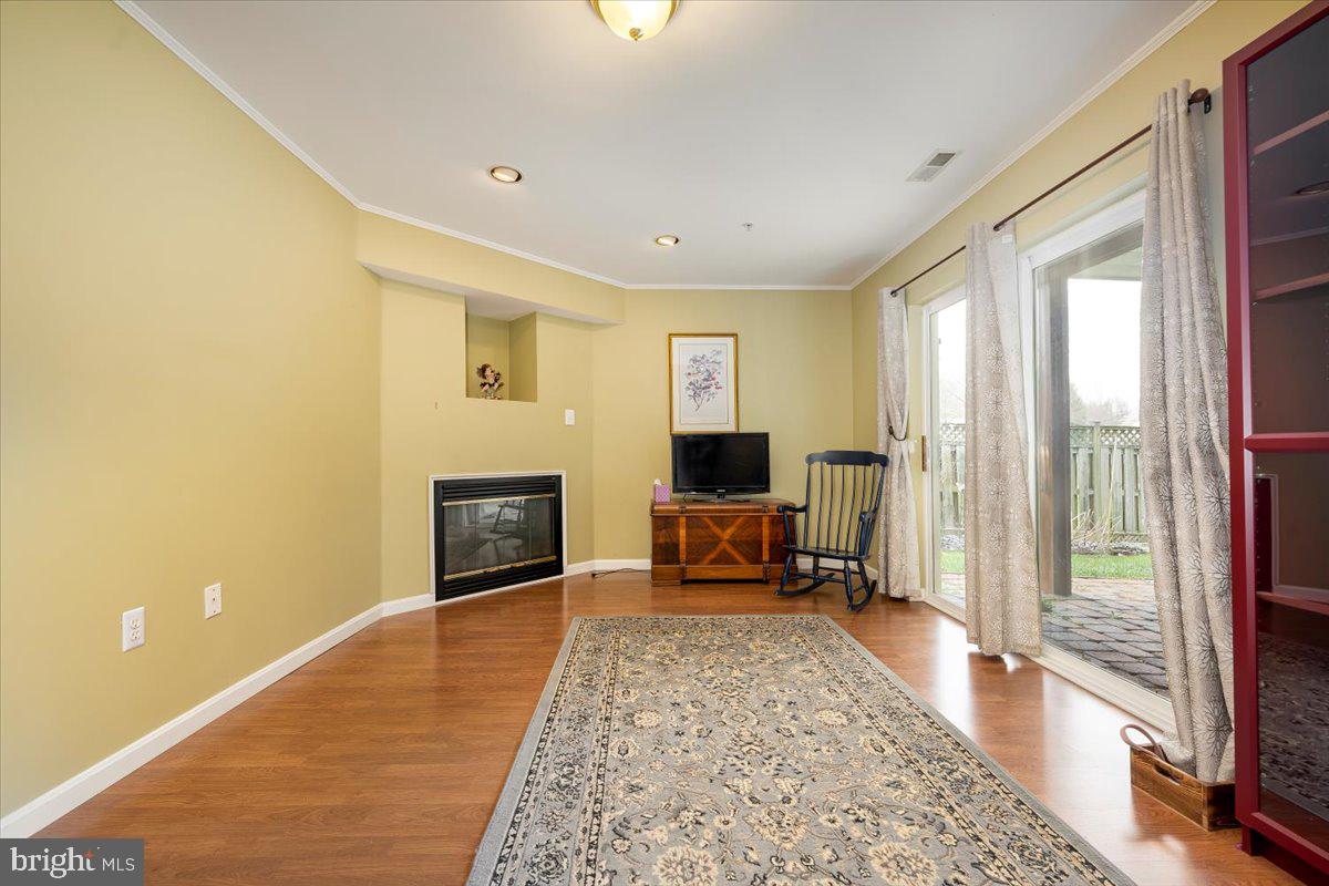 NORTH CROSSING - Residential