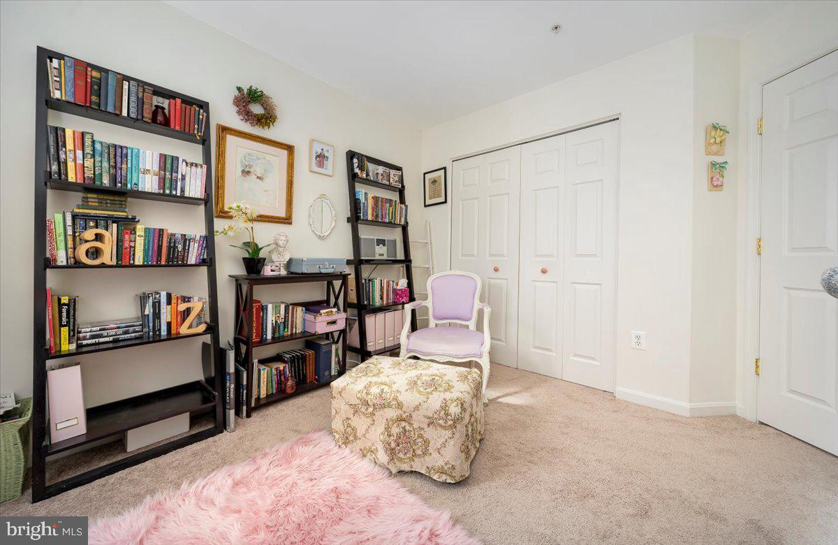 NORTH CROSSING - Residential