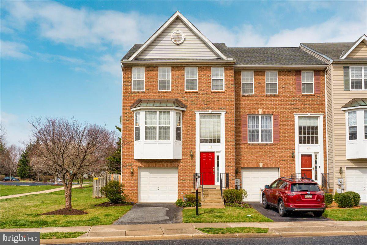 NORTH CROSSING - Residential