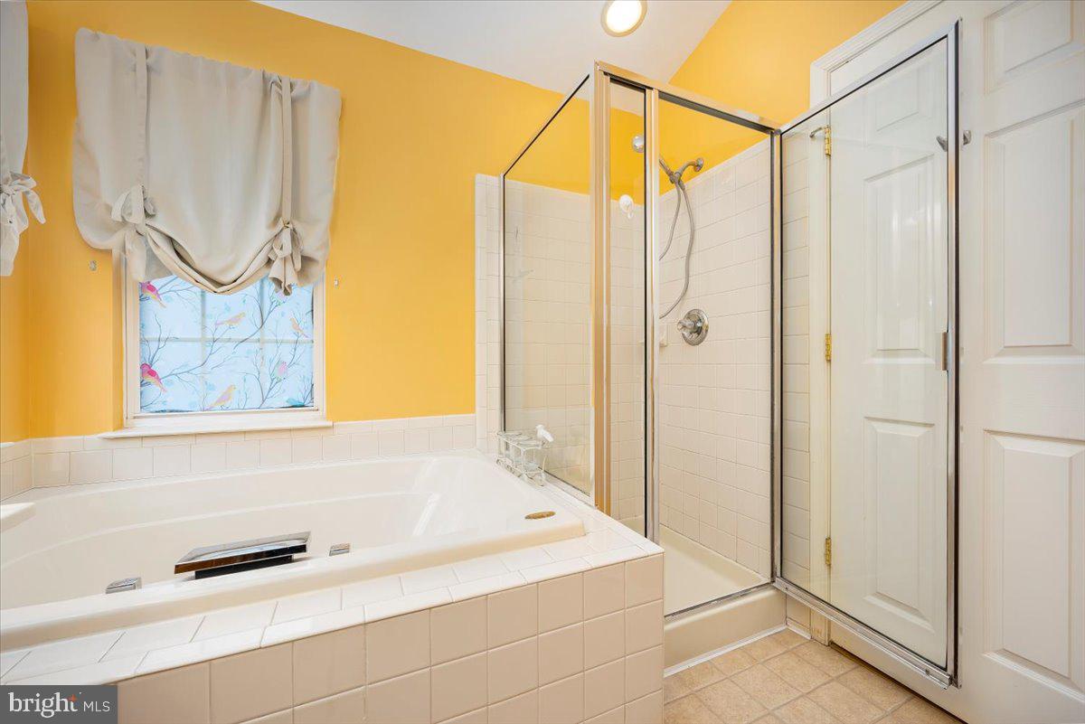 NORTH CROSSING - Residential