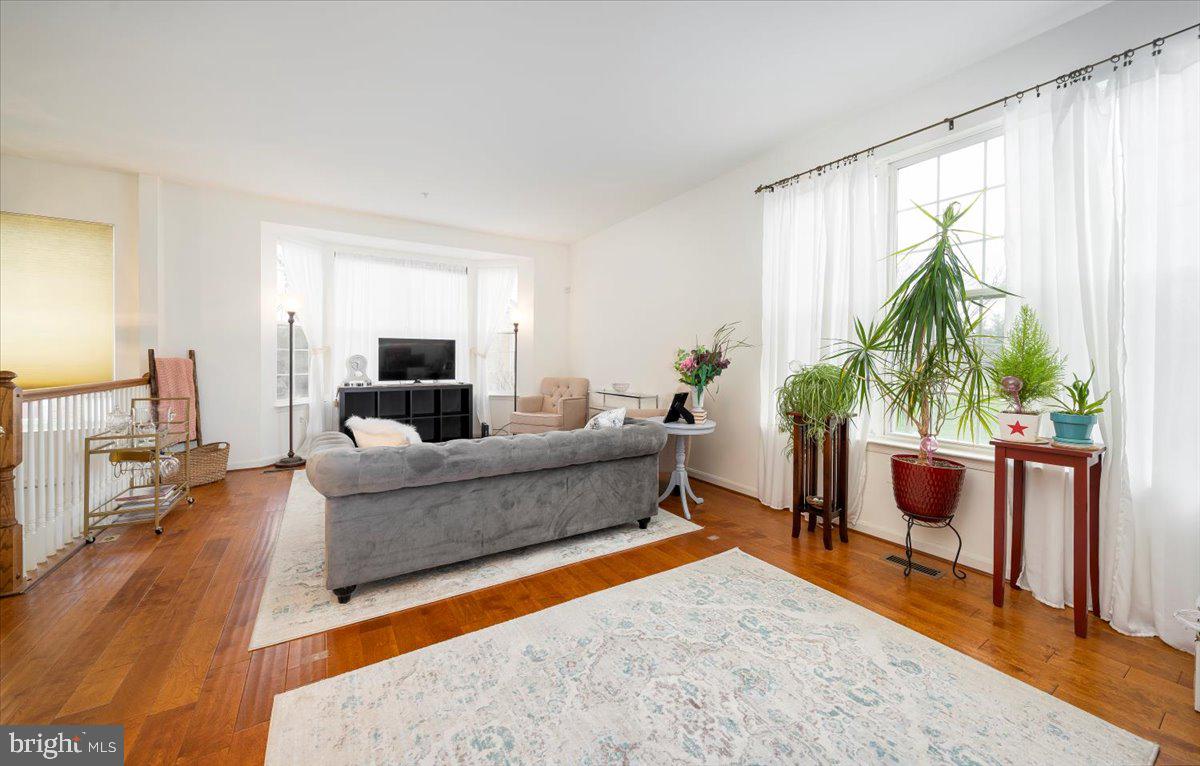 NORTH CROSSING - Residential