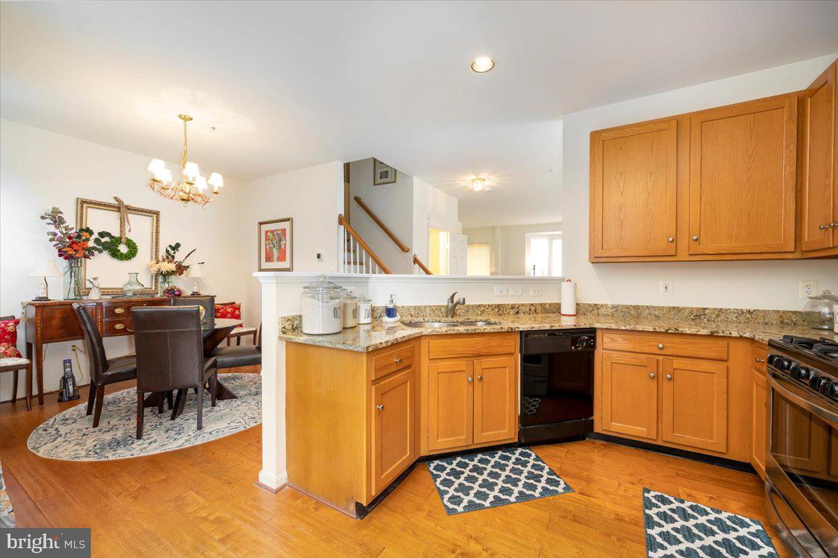 NORTH CROSSING - Residential