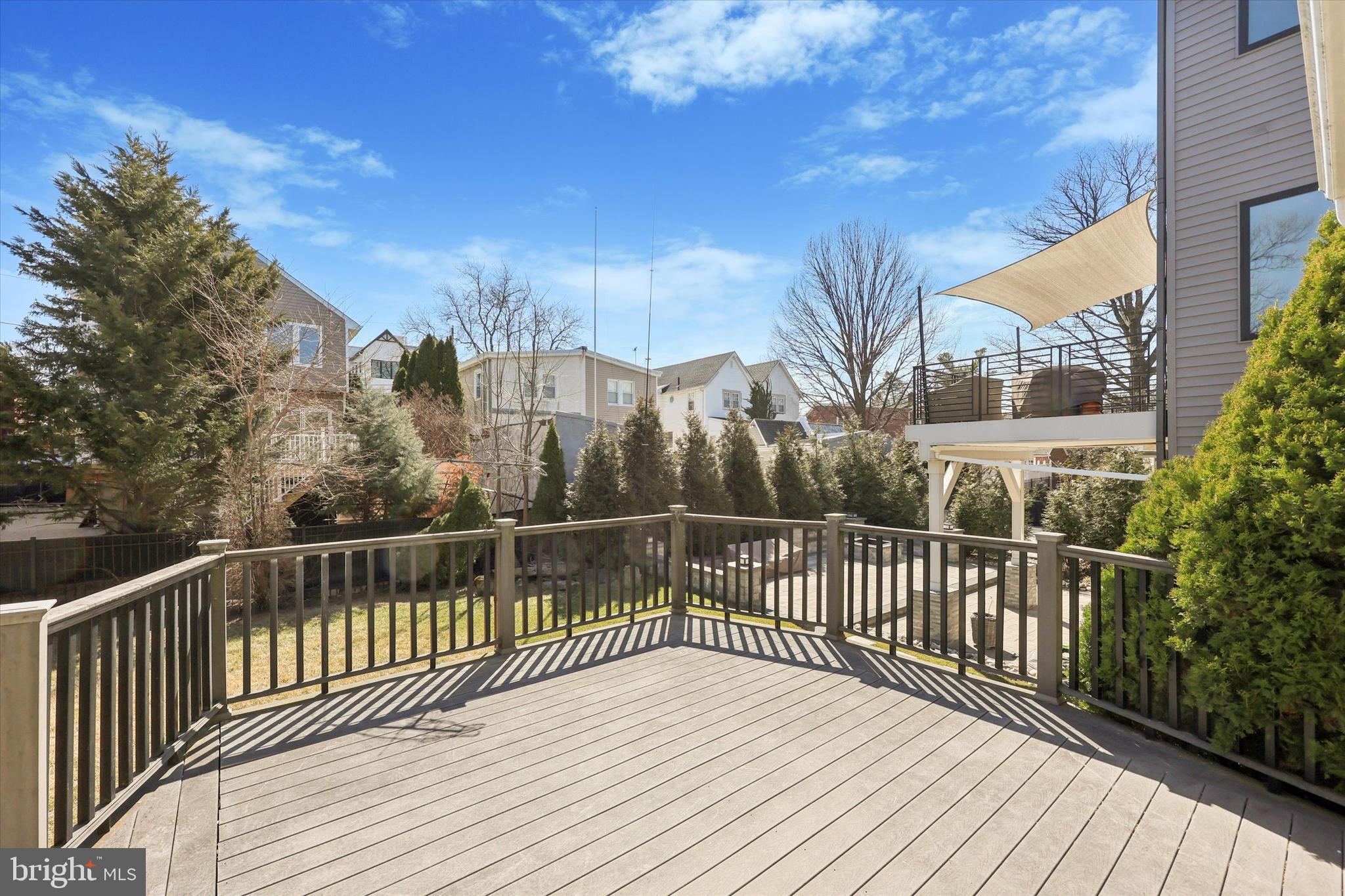 KEELY COURT - Residential