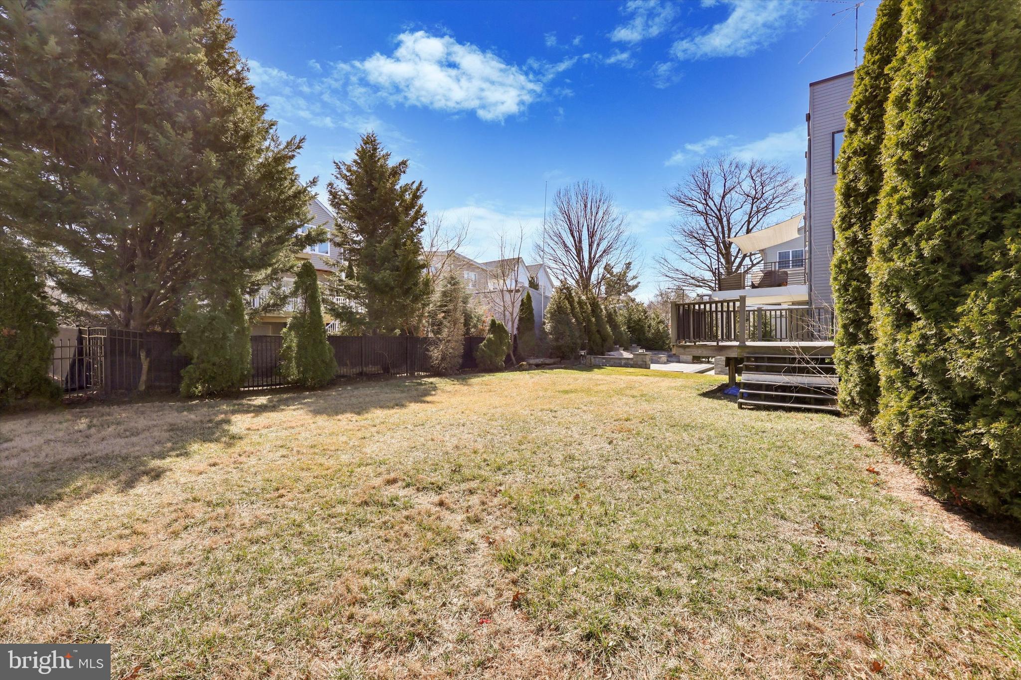 KEELY COURT - Residential