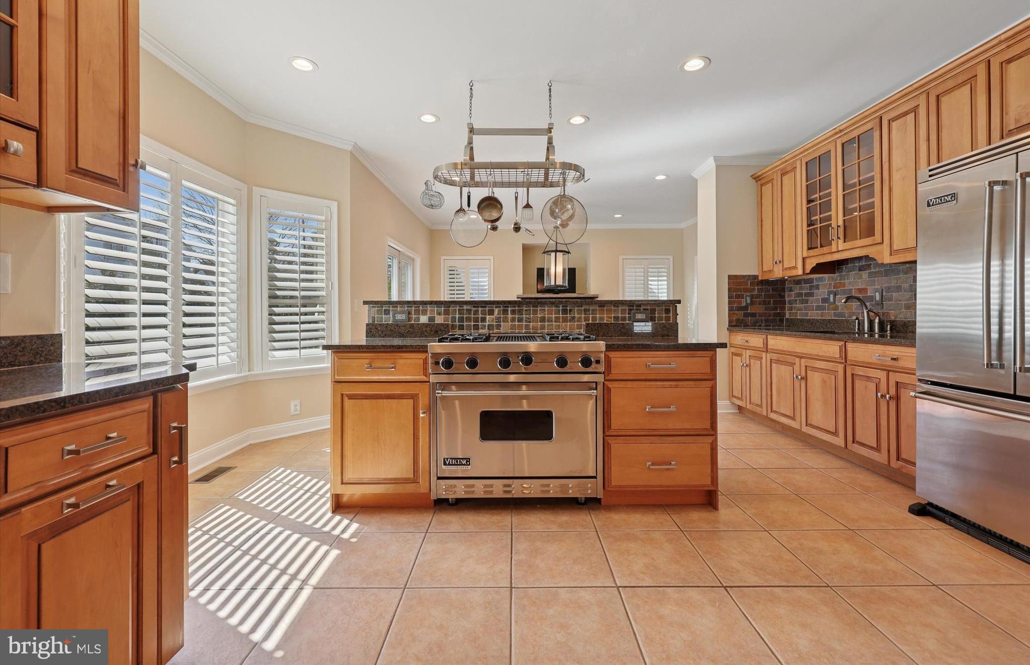 KEELY COURT - Residential