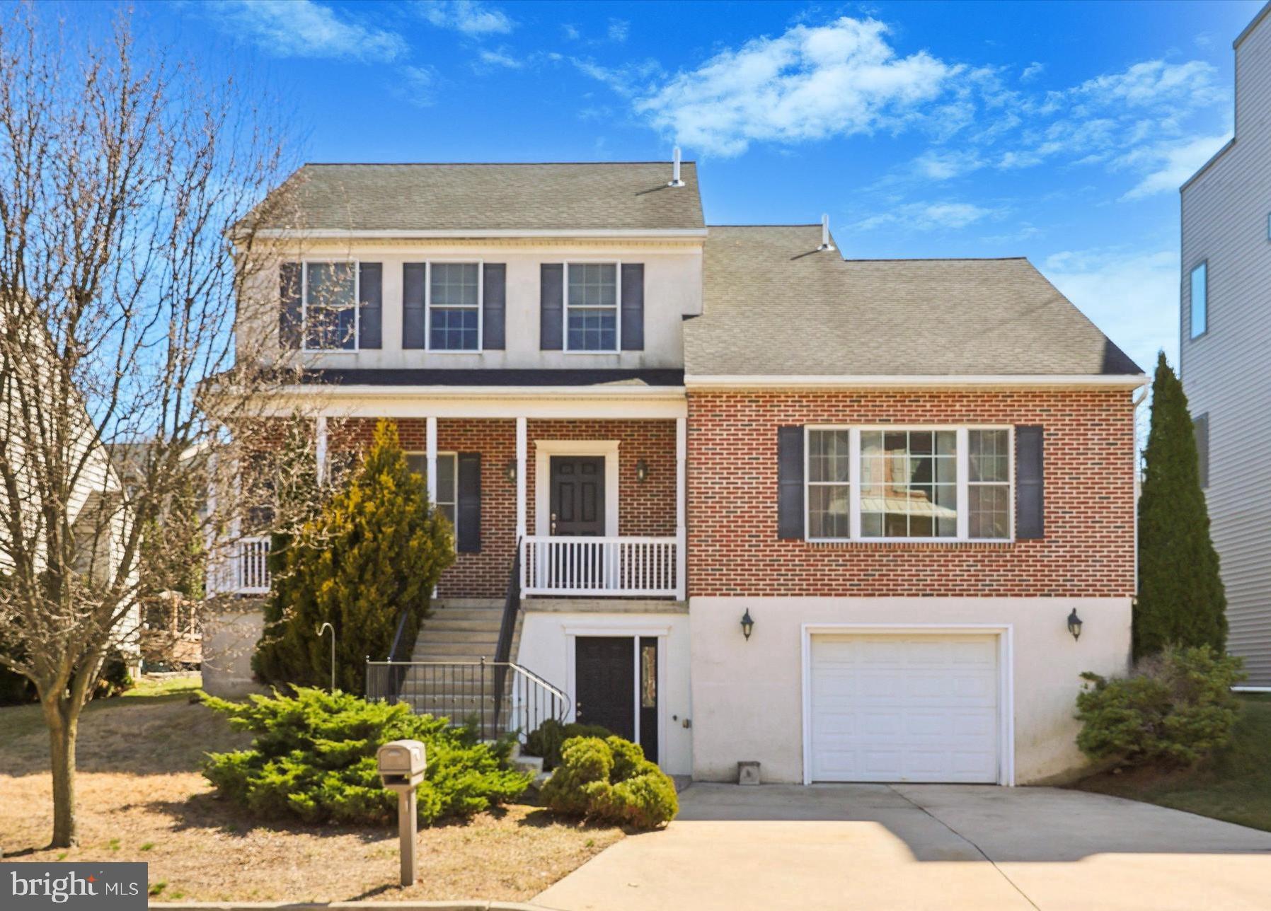 KEELY COURT - Residential