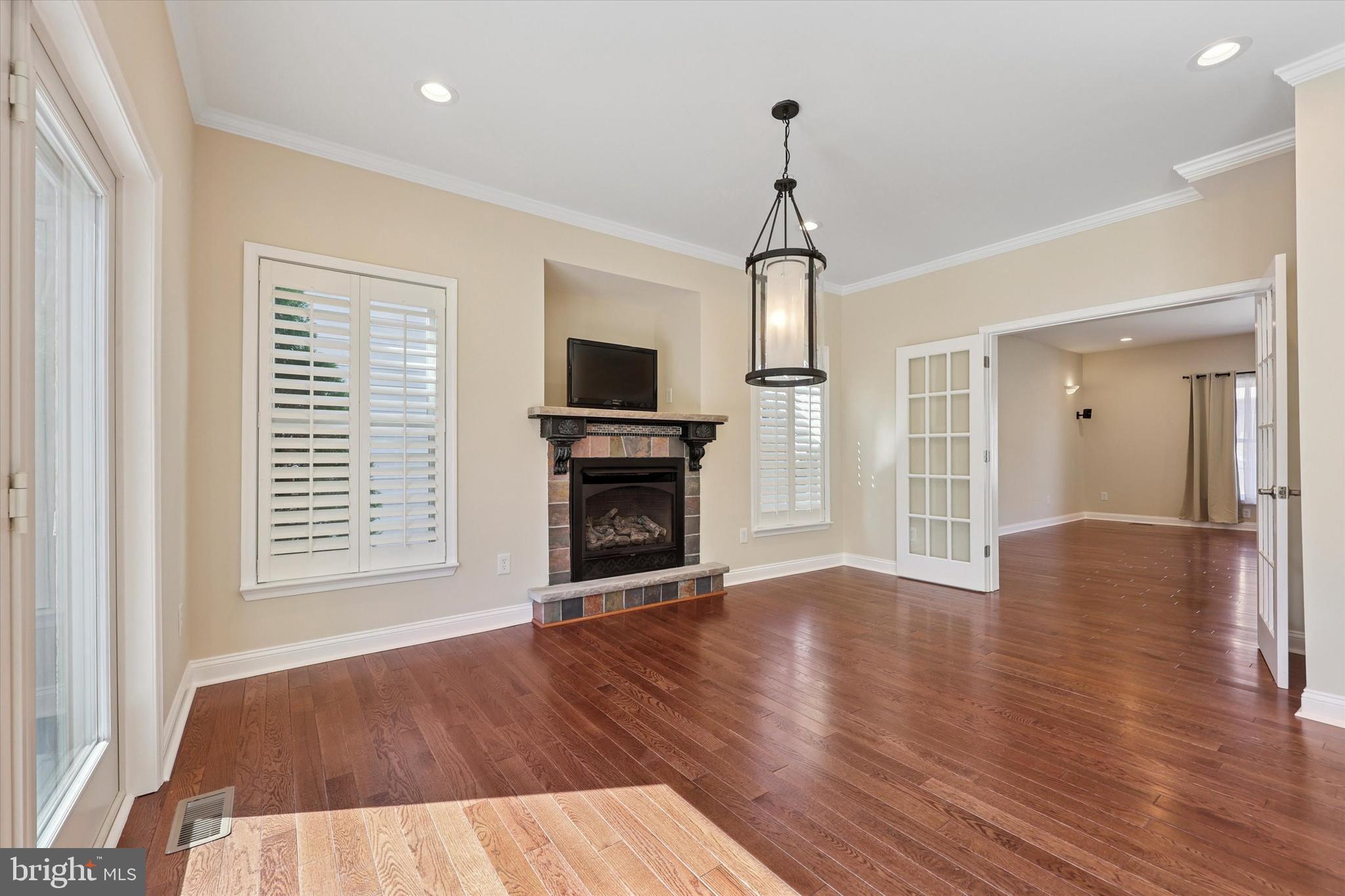 KEELY COURT - Residential