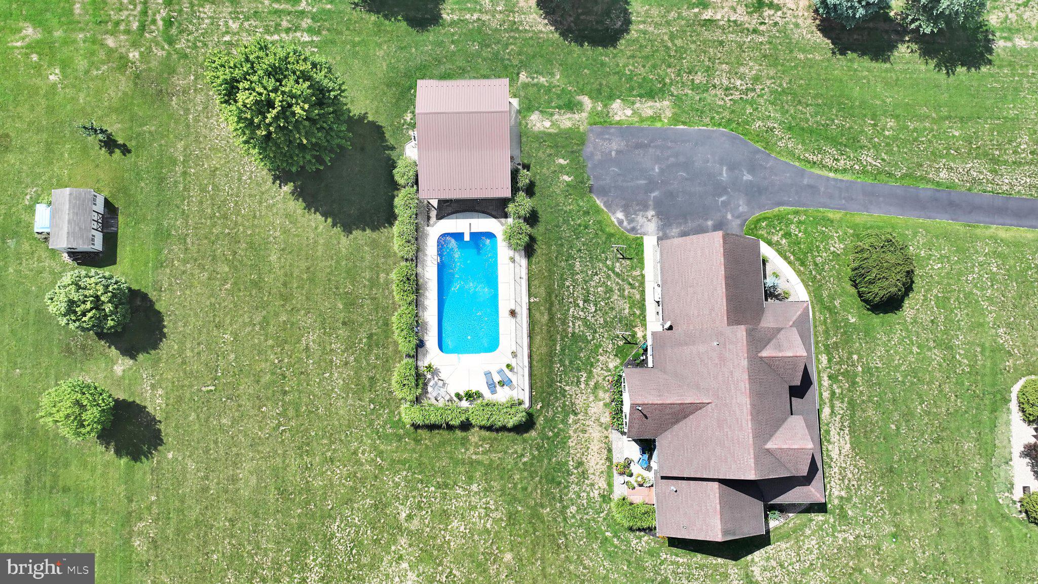 324 CHESTNUT HILL ROAD