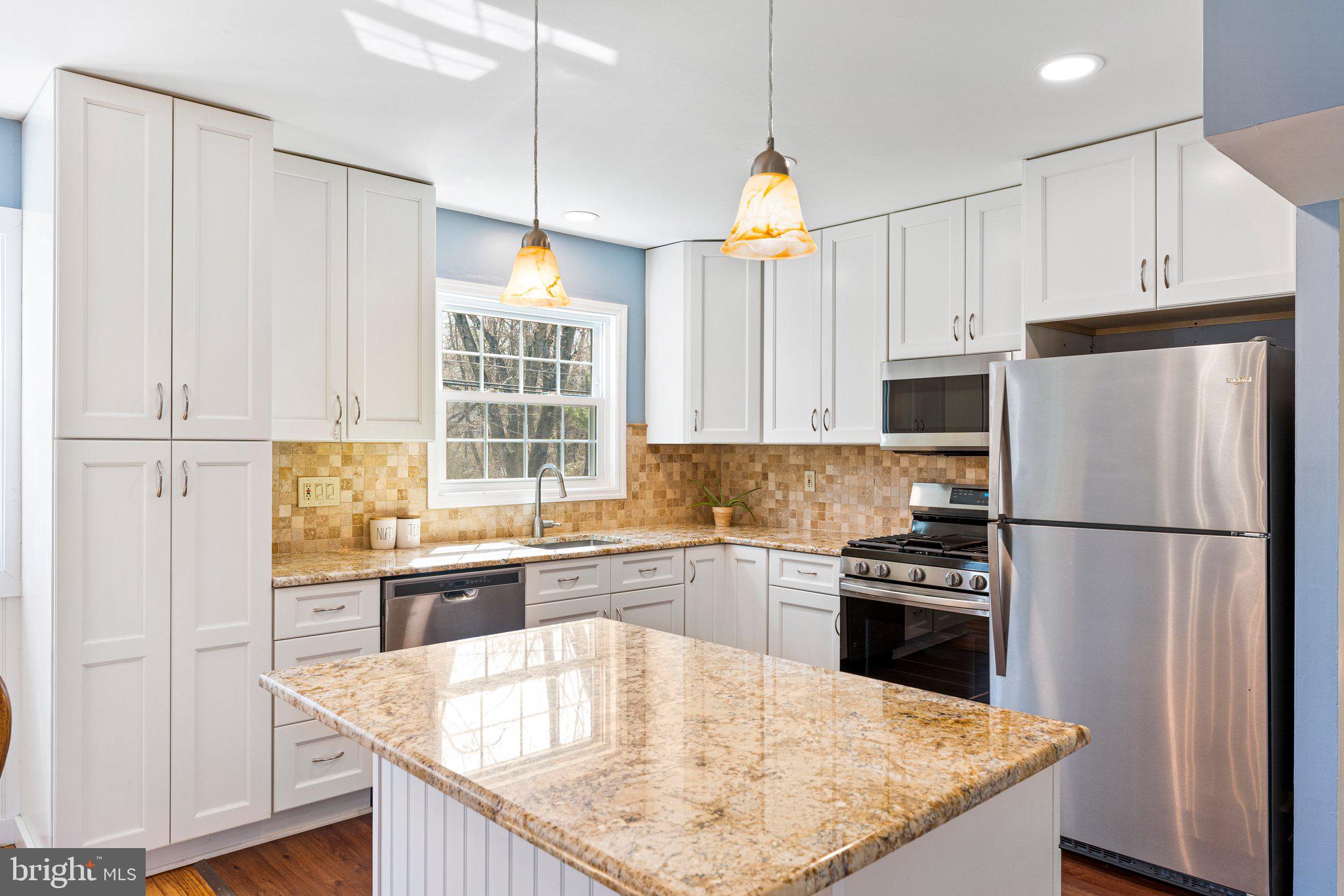 MEADOWBROOK - Residential