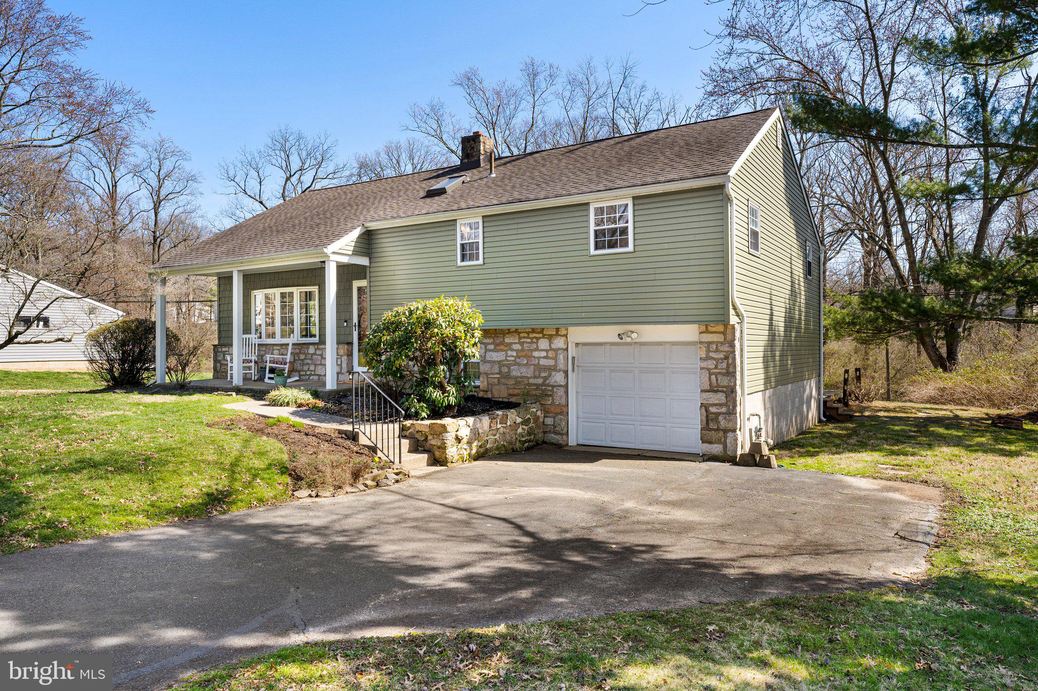 MEADOWBROOK - Residential
